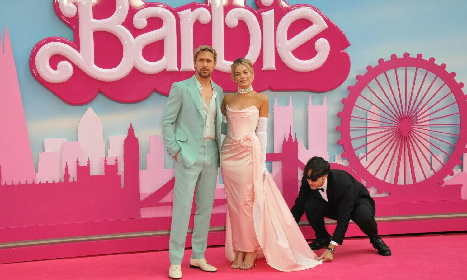 Kenas ir Barbė – Ryanas Goslingas ir Margot Robbie. Fredo Duvalio (SOPA / „Scanpix“) nuotr.