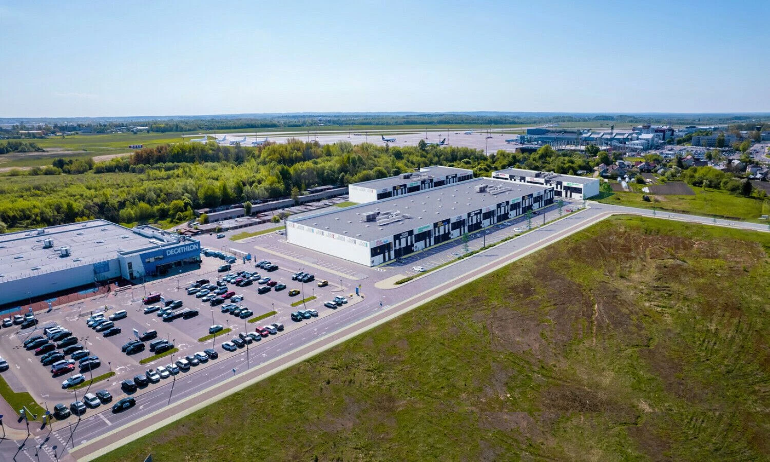 „Vikingų verslo slėnis“ kuriasi šalia prekybos centro „Nørdika“, parduotuvių „Ikea“ ir „Decathlon“ bei Vilniaus tarptautinio oro uosto.