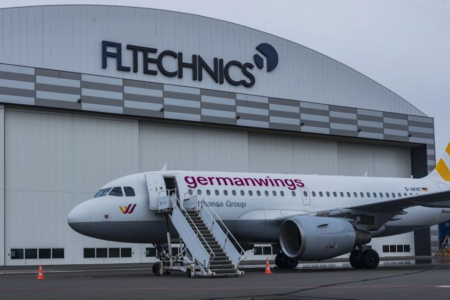 „Lufhansa Group“ priklausantis „Germanwings“ lėktuvas Vilniuje. Įmonės nuotr.