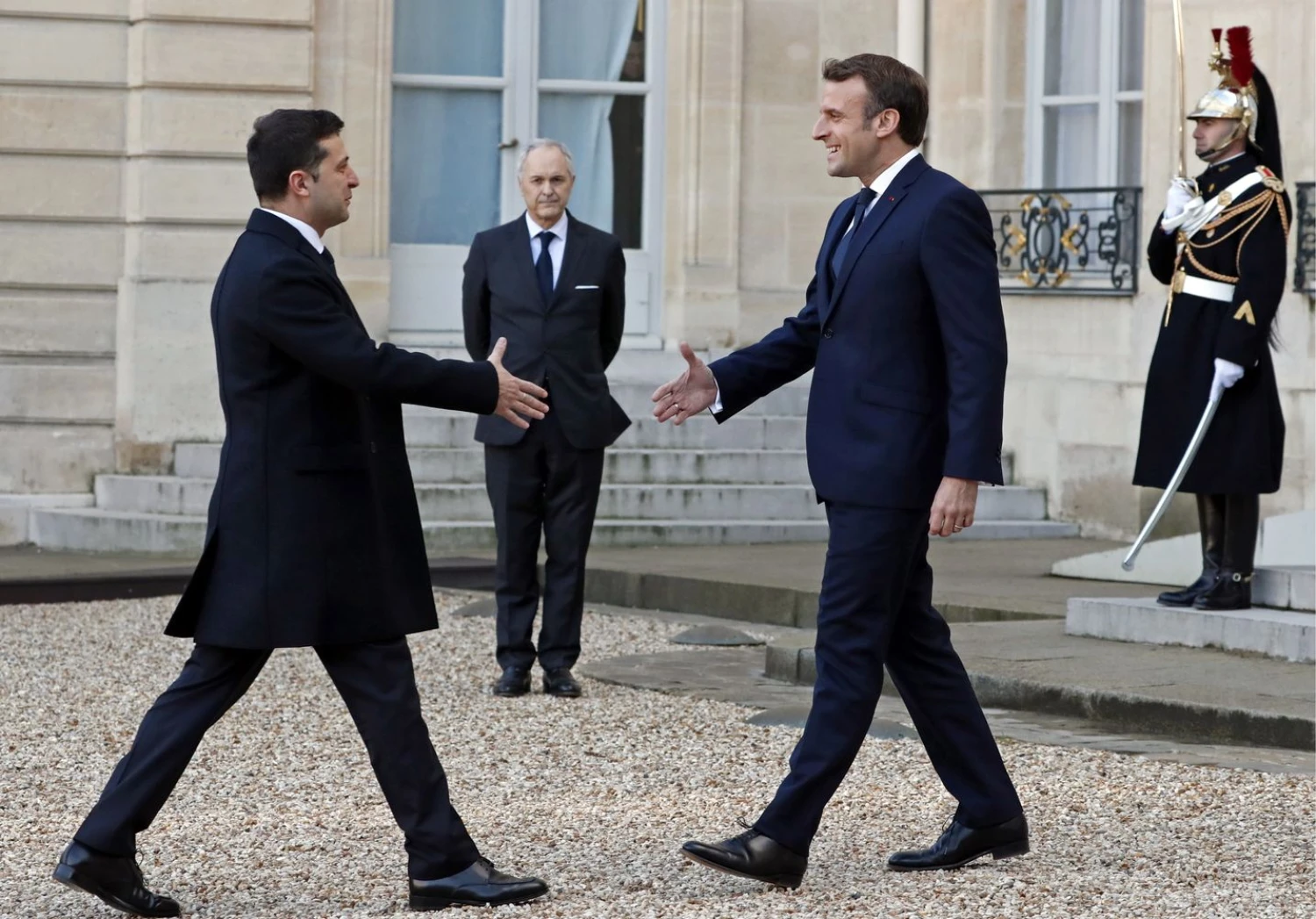 Volodymyras Zelenskis, Ukrainos prezidentas, ir Emmanuelis Macronas, Prancūzijos prezidentas. Grigory Dukor „TASS“ / „Scanpix“ nuotr. 
