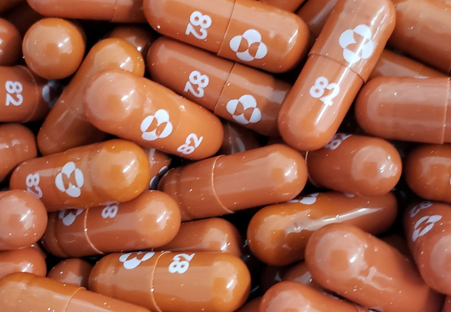 „Merck“ sukurtas geriamas preparatas nuo COVID-19 „Molnupiravir“. „Reuters“/„Scanpix“ nuotr.
