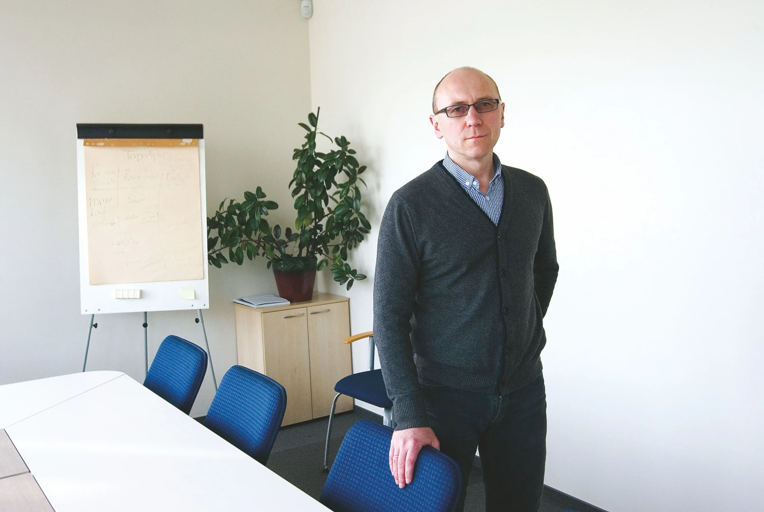 Klaudijus Maniokas, VšĮ „Europos socialiniai, teisiniai ir ekonominiai projektai“ vadovas: „Vieno atsakymo nėra, pats linkčiau, kad būtų išlaikyta pusiausvyra: toleruojami kai kurie nukrypimai, išlaikant esminę kontrolę.“ Juditos grigelytės (VŽ) nuotr.