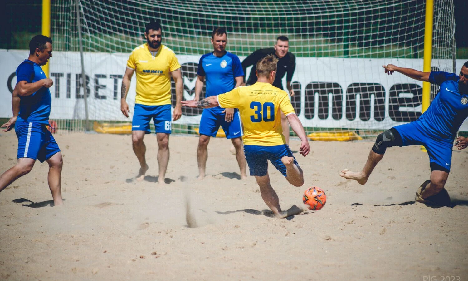 Paplūdimio futbolo varžybos. Pauliaus Grigaliūno nuotr.