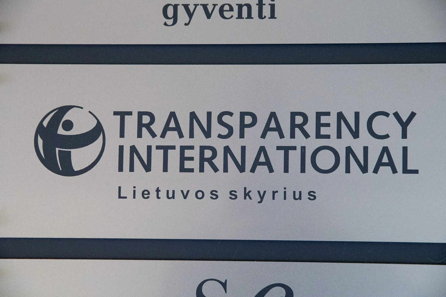„Transparency International“ iškaba. Vladimiro Ivanovo (VŽ) nuotr.