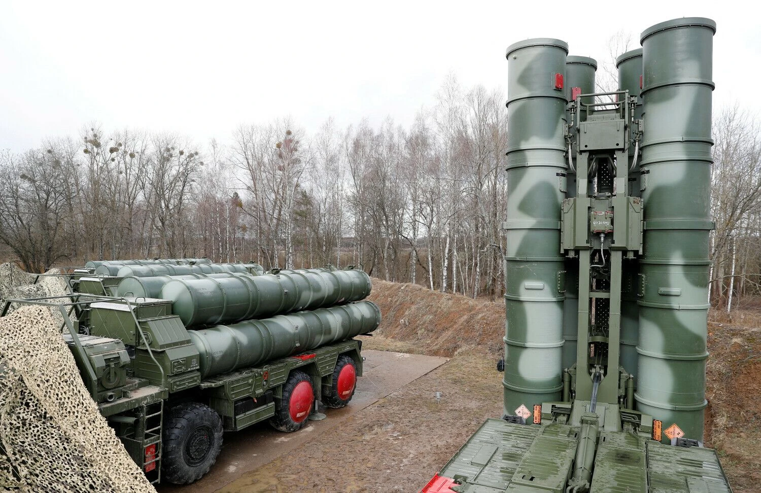 S-400 oro gynybos raketų kompleksas Kaliningrade. Vitalijaus Nevaro („Reuters“/„Scanpix“) nuotr.
