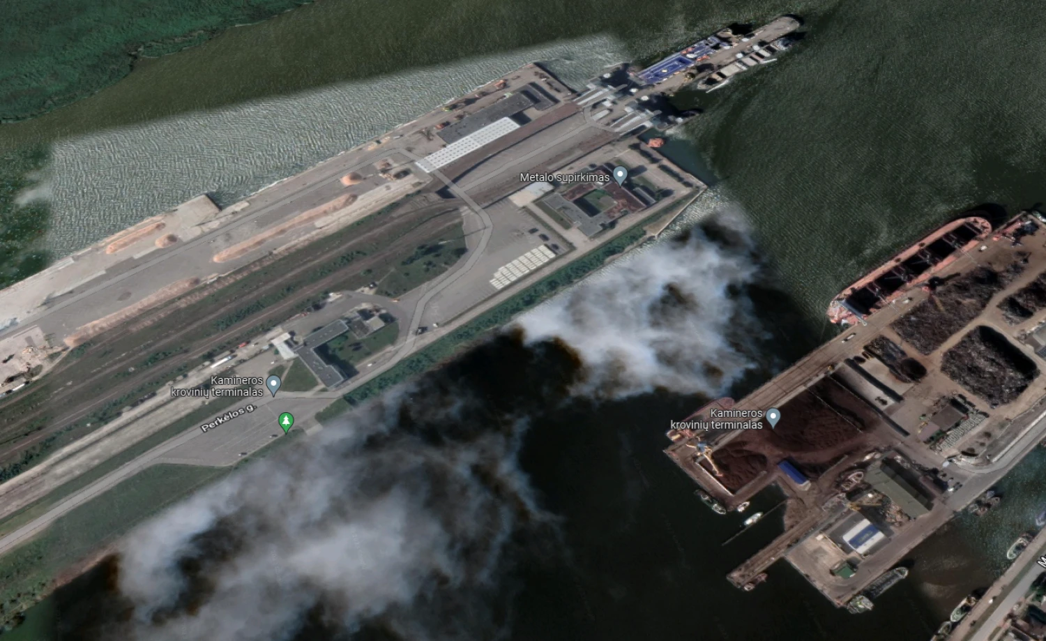 „Kamineros“ terminalai. „Google Maps“ ekrano nuotrauka.