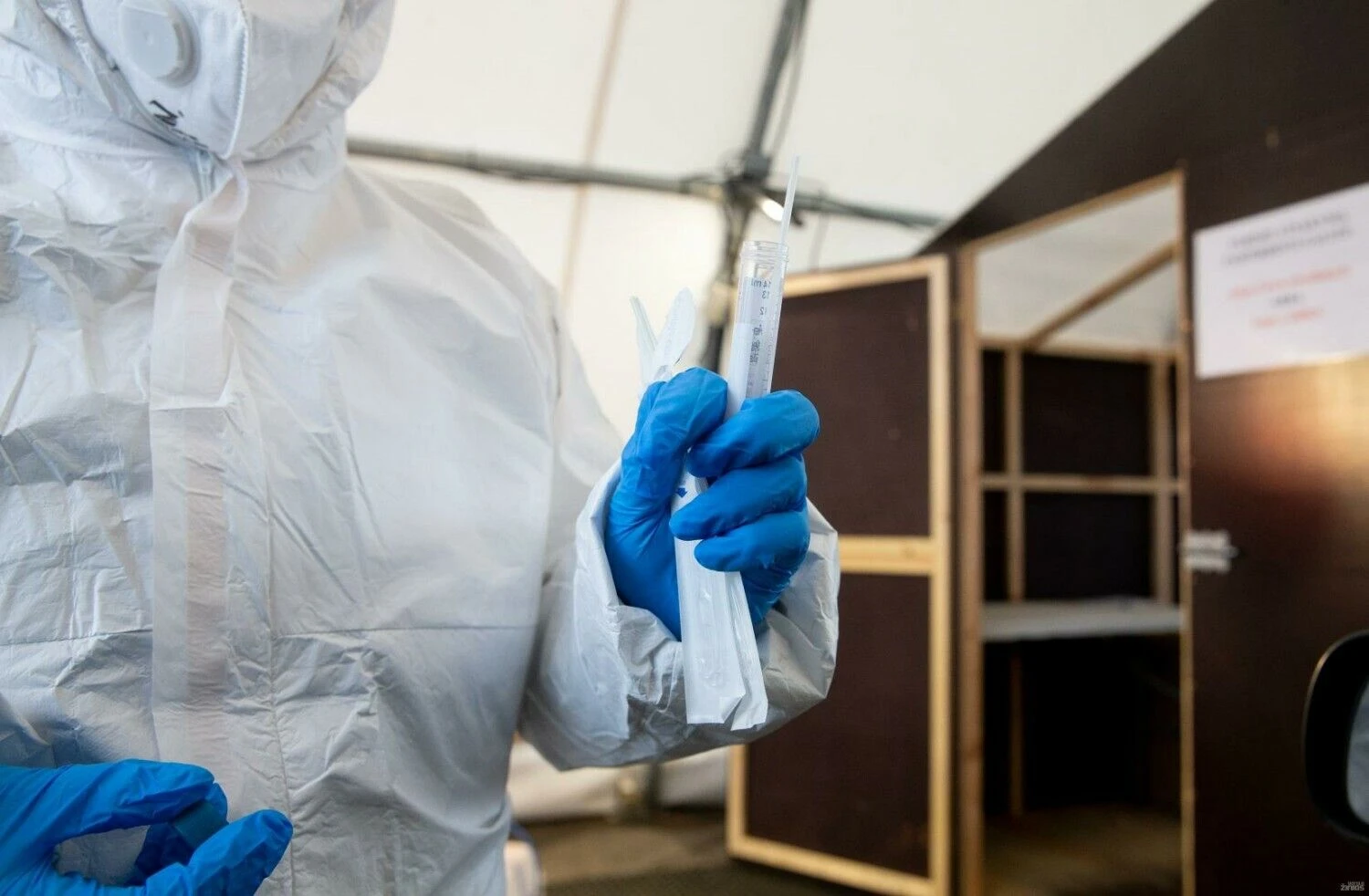 Mobilus koronaviruso patikros punktas Vilniuje. Juditos Grigelytės (VŽ) nuotr.