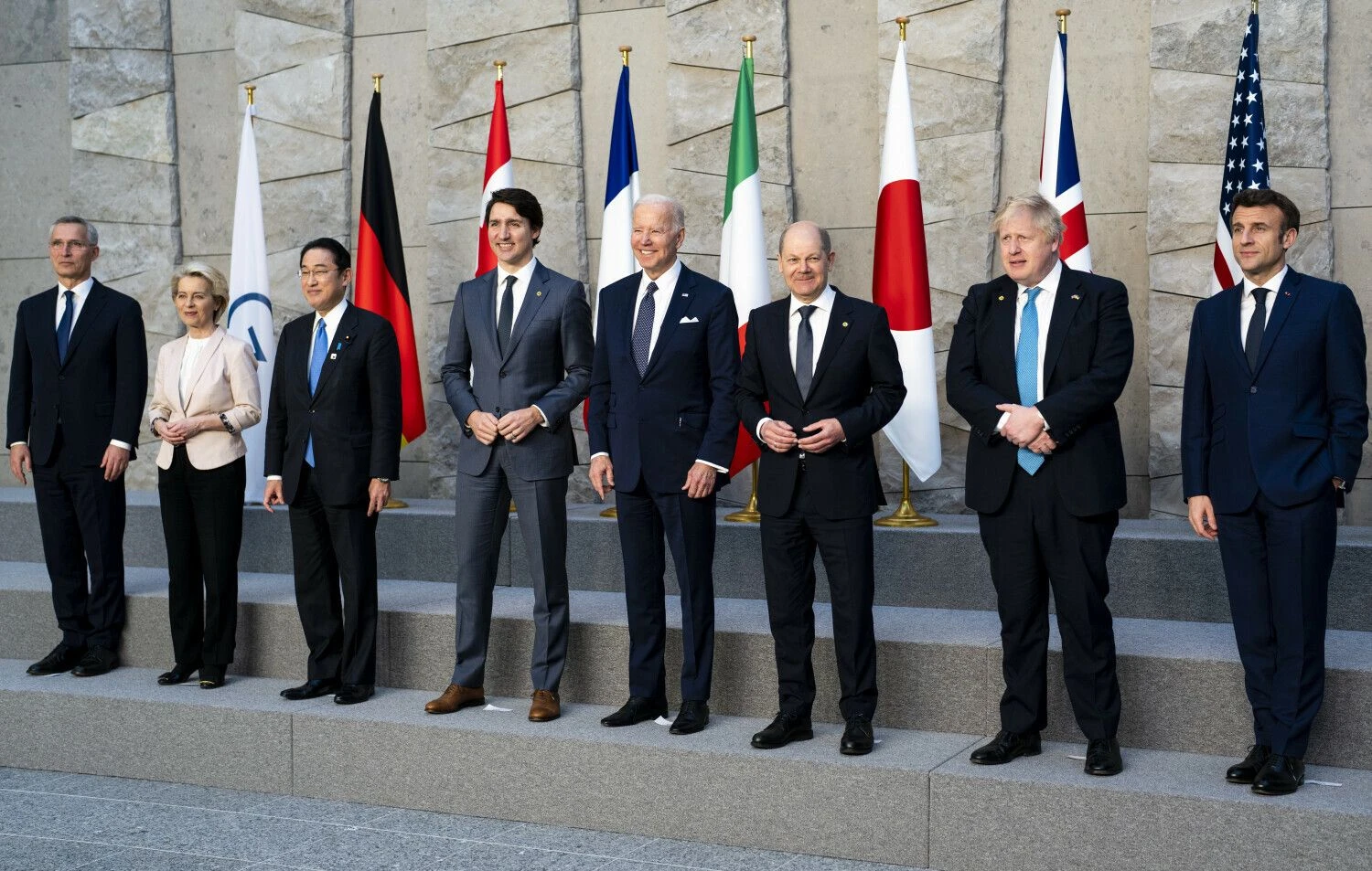 G-7 susitikimas. Dougo Millso  (AP / „Scanpix“) nuotr.