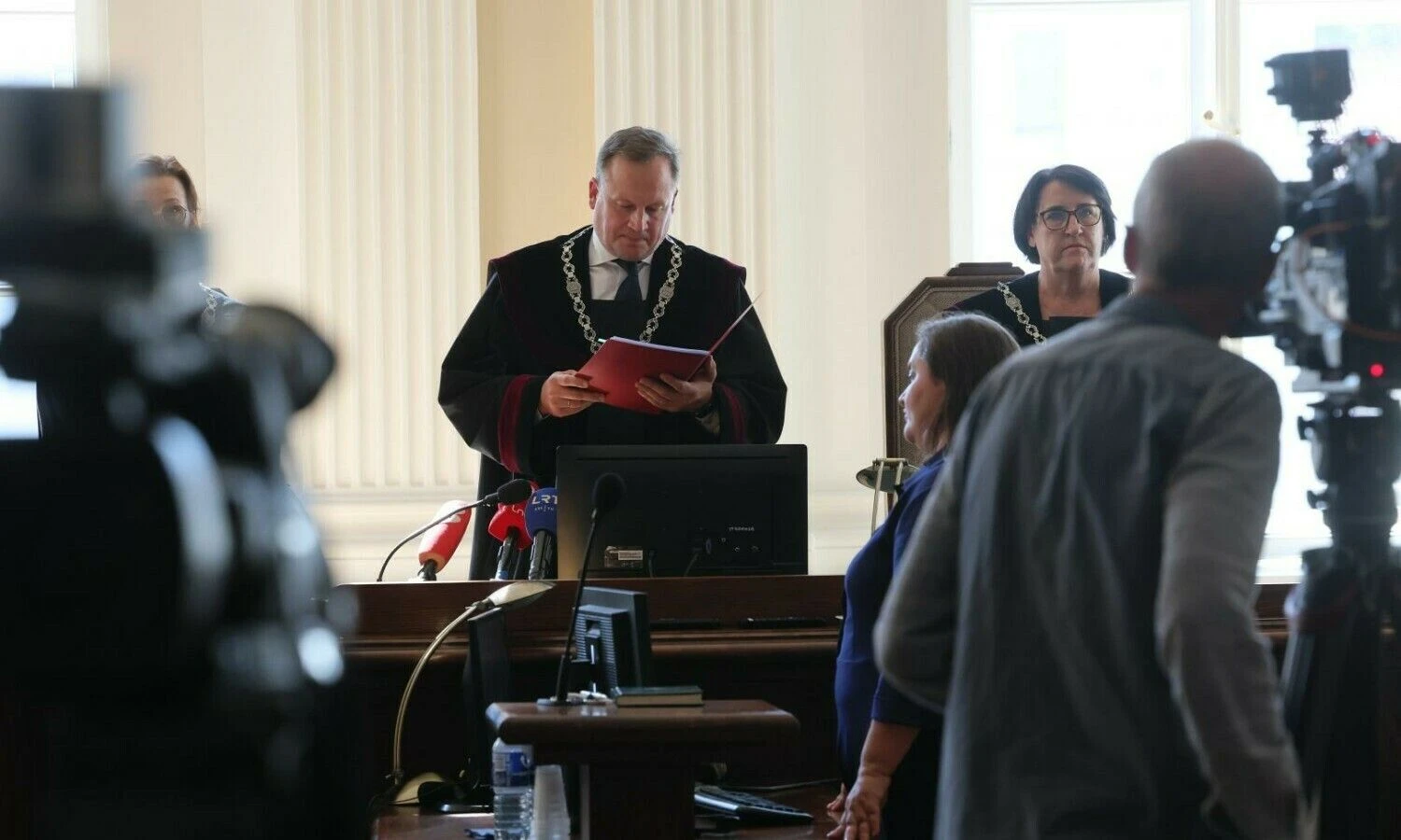 Skelbiamas sprendimas Mindaugo Sinkevičiaus baudžiamojoje byloje. Vladimiro Ivanovo (VŽ) nuotr.