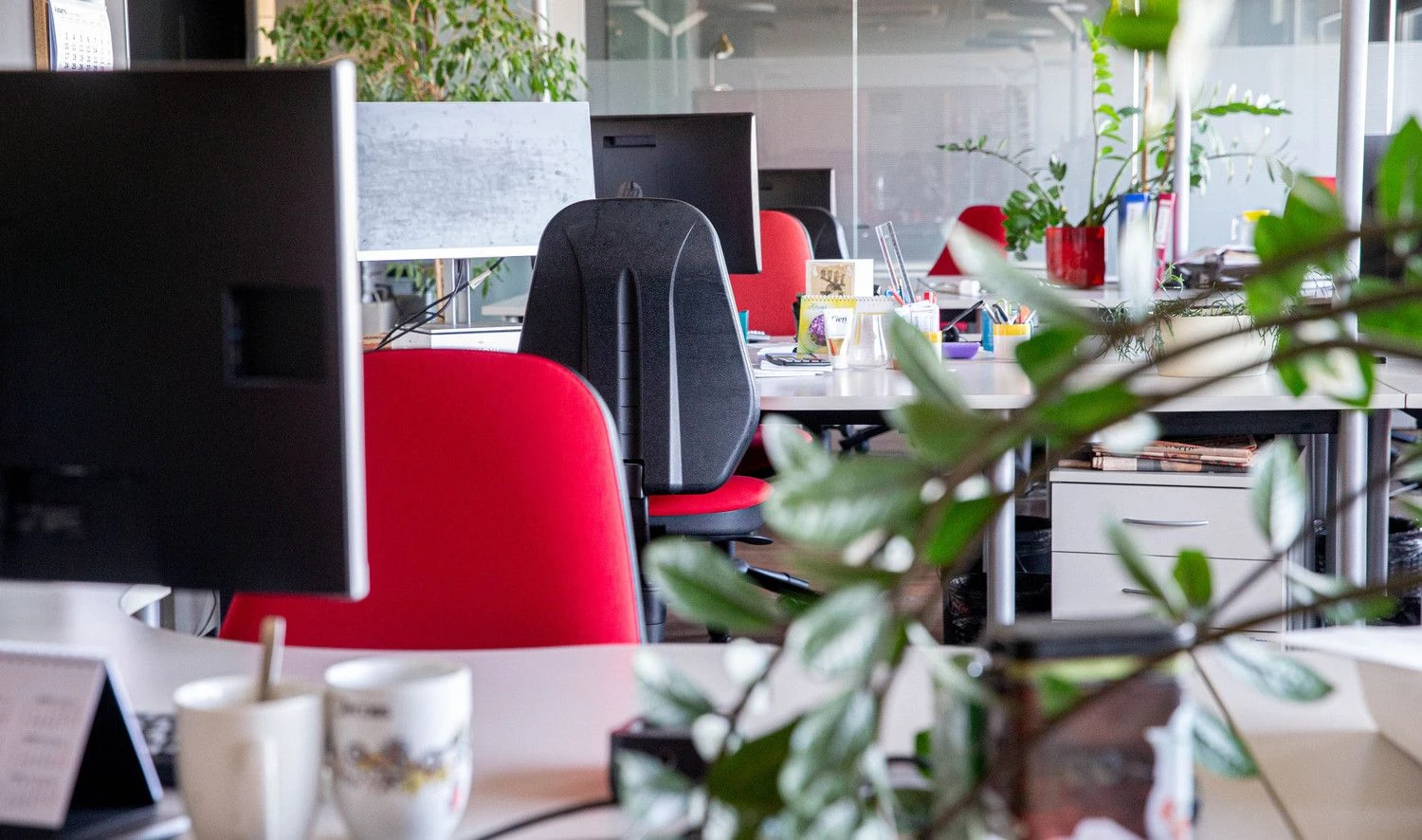 Tuščias biuras, paskelbtas karantinas. Juditos Grigelytės (VŽ) nuotr.