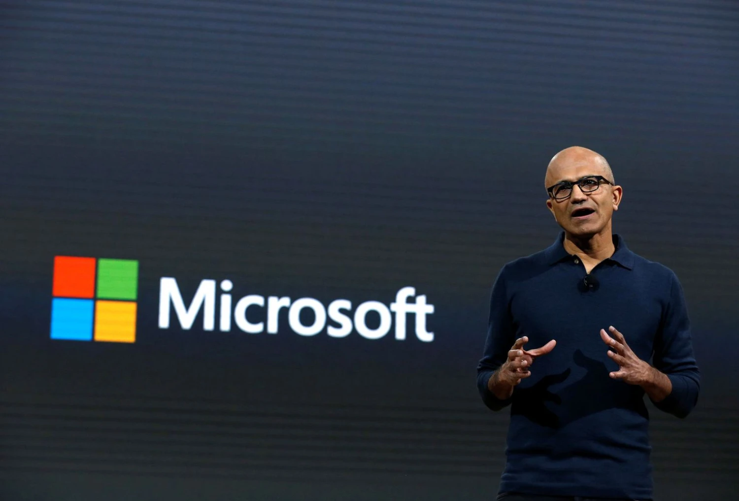 Satya Nadella, „Microsoft“ CEO, ne kartą yra pabrėžęs, kad emociškai neintelektualus vadovas darbuotojams kuria aplinką, kuri neskatina inovuoti. Lucaso Jacksono („Reuters“ / „Scanpix“) nuotr.