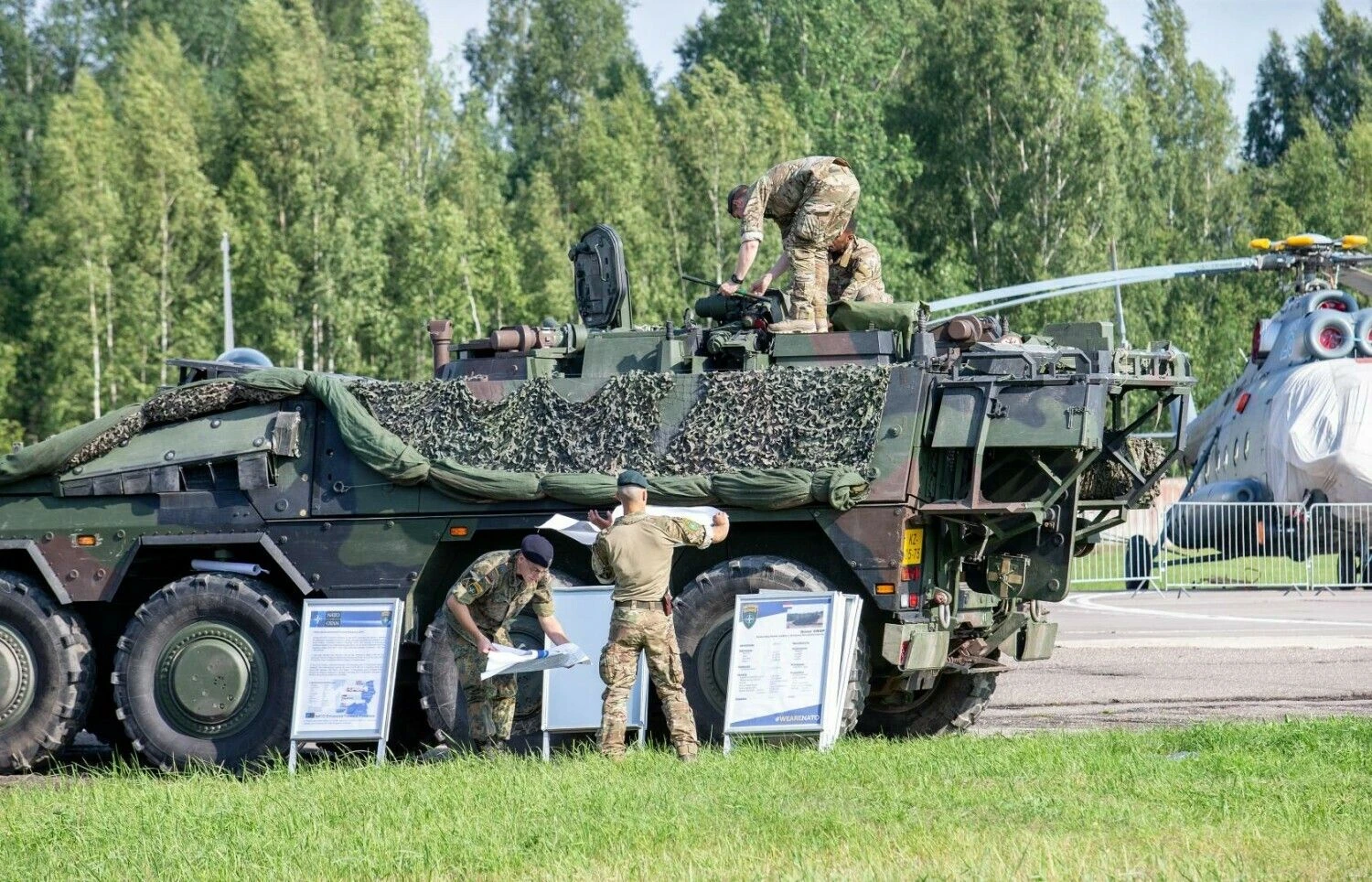 Aviacijos šventė „Sakalo sparnai“ Šiauliuose. Juditos Grigelytės (VŽ) nuotr.