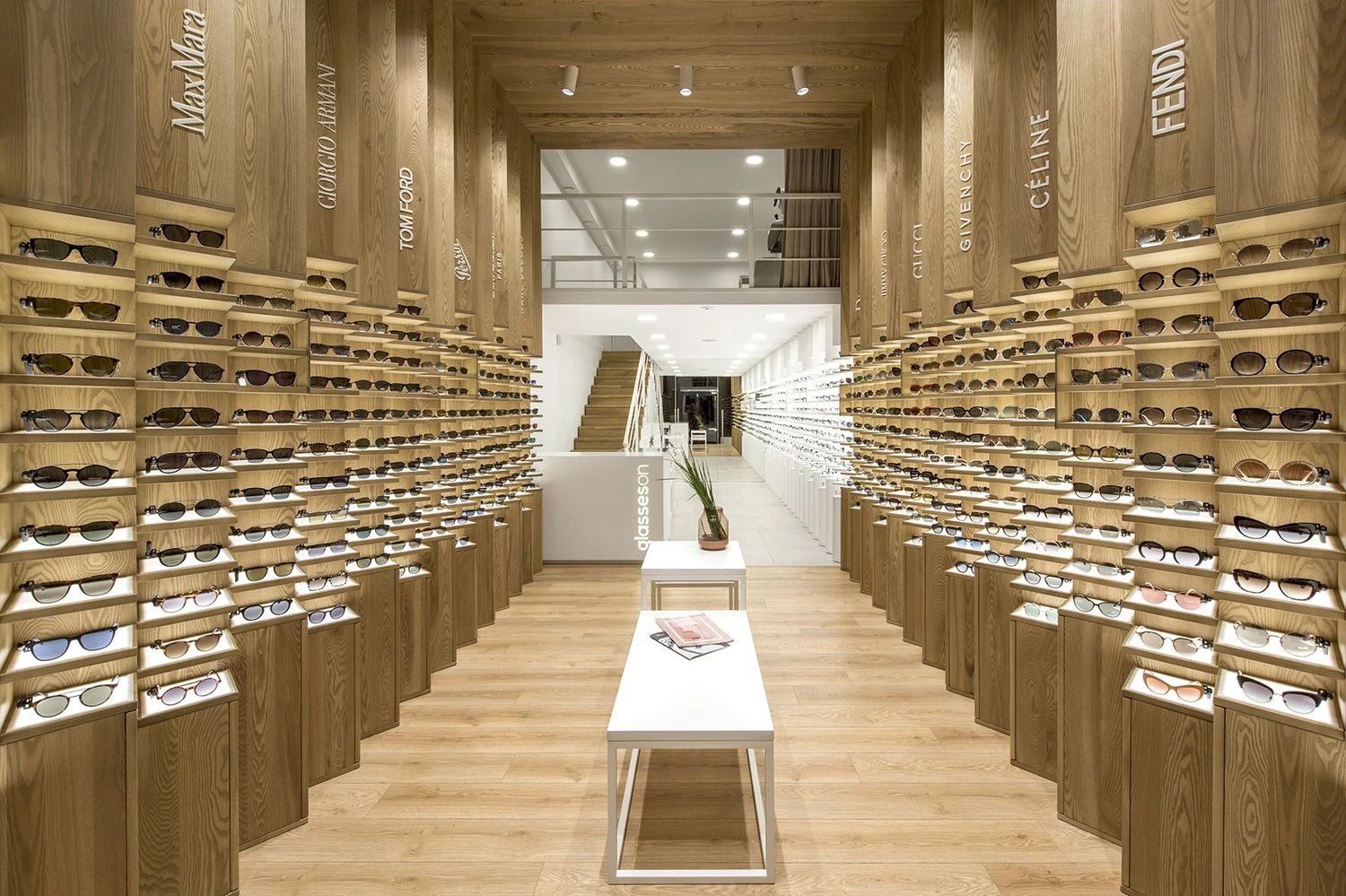 „GLASSES ON“ interjeras. Autorių nuotr.