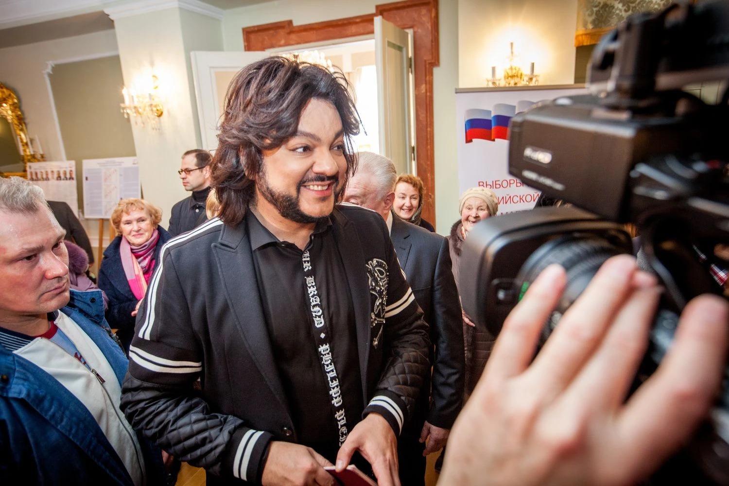 Filipas Kirkorovas Vilniuje, Rusijos ambasadoje per prezidento rinkimus, 2018 m. Vidmanto Balkūno („15min“ / „Scanpix“) nuotr. 