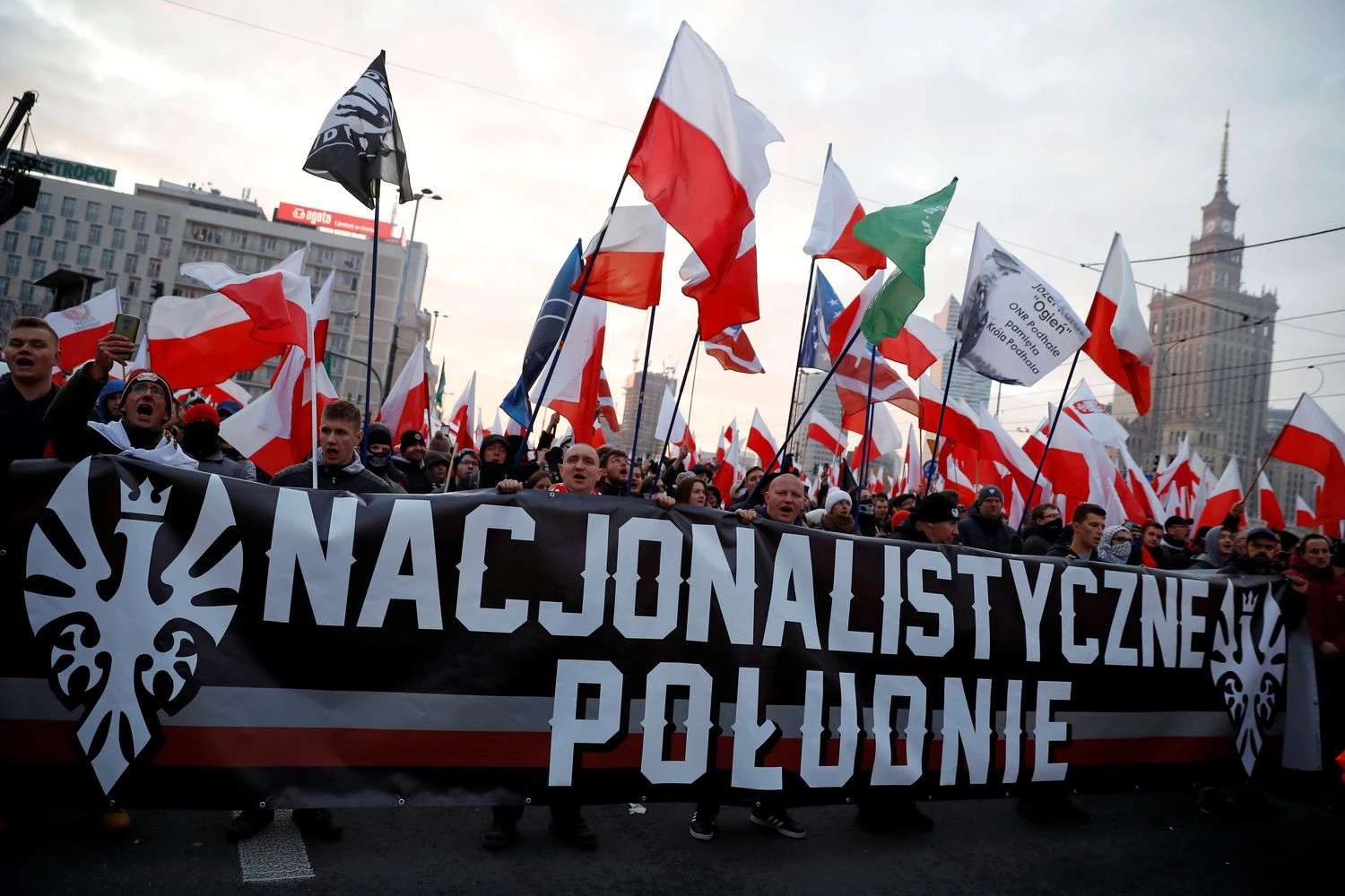 Tendencijas geriausiai galima pamatyti per Nepriklausomybės maršą lapkričio 11-ąją. „Reuters“ nuotr.