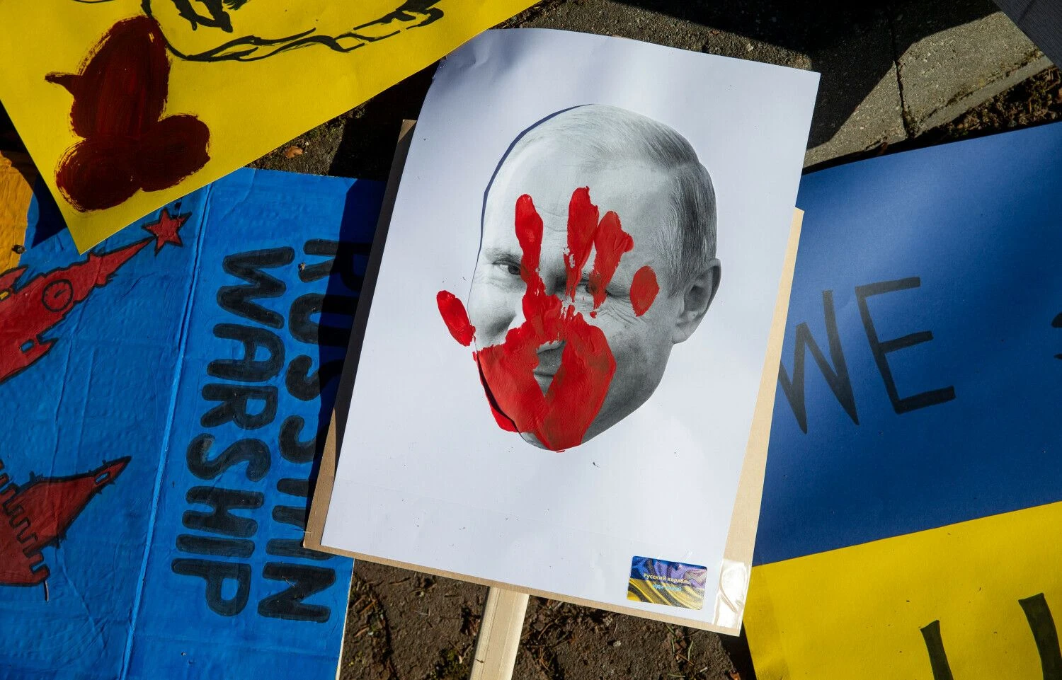 Protestas prieš karą Ukrainoje prie Rusijos ambasados Vilniuje. Juditos Grigelytės (VŽ) nuotr.