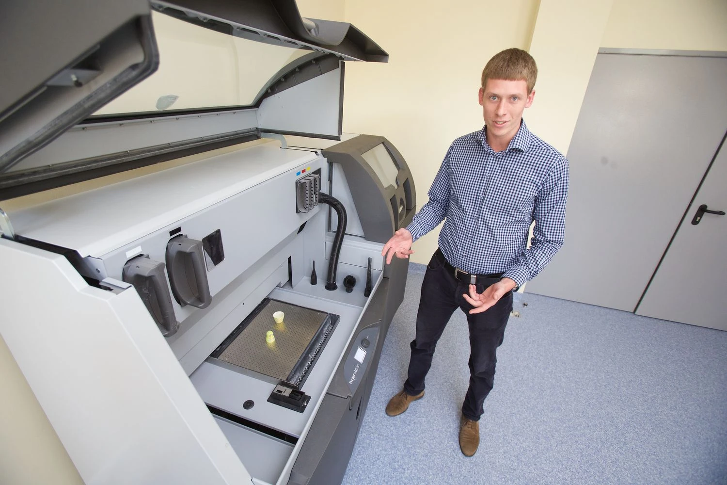 Karolis Kvietkauskas, „3D prototipų“ direktorius: „Dažnai siūlome perdaryti projektą, optimizuoti, vėliau įmonės perima tokį mąstymą, projektuoja tiksliau ir sutaupo.“ Vladimiro Ivanovo (VŽ) nuotr.