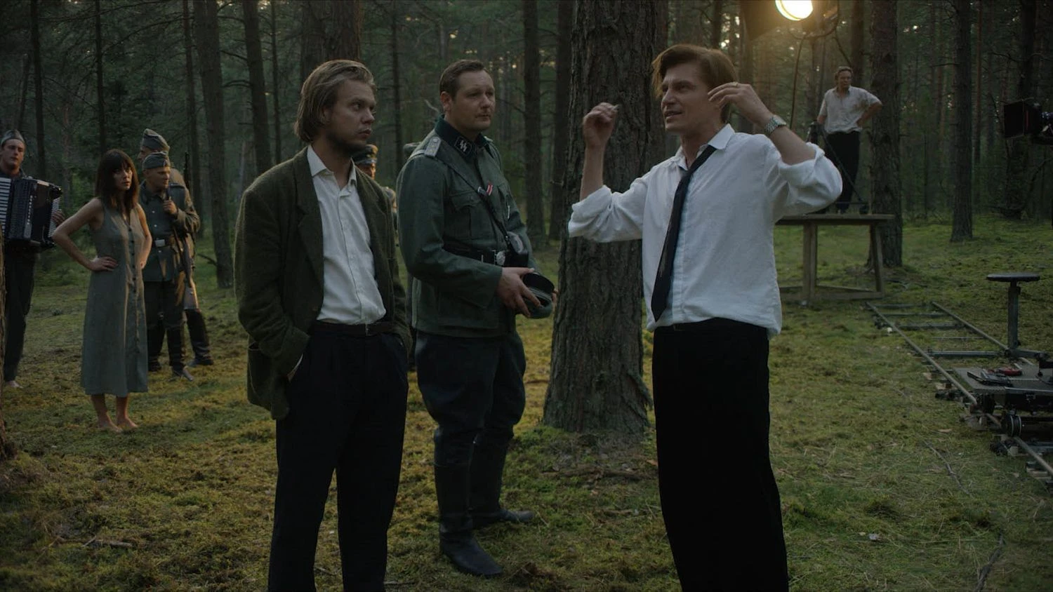 Kadras iš filmo „Izaokas“. Rež. Jurgis Matulevičius.