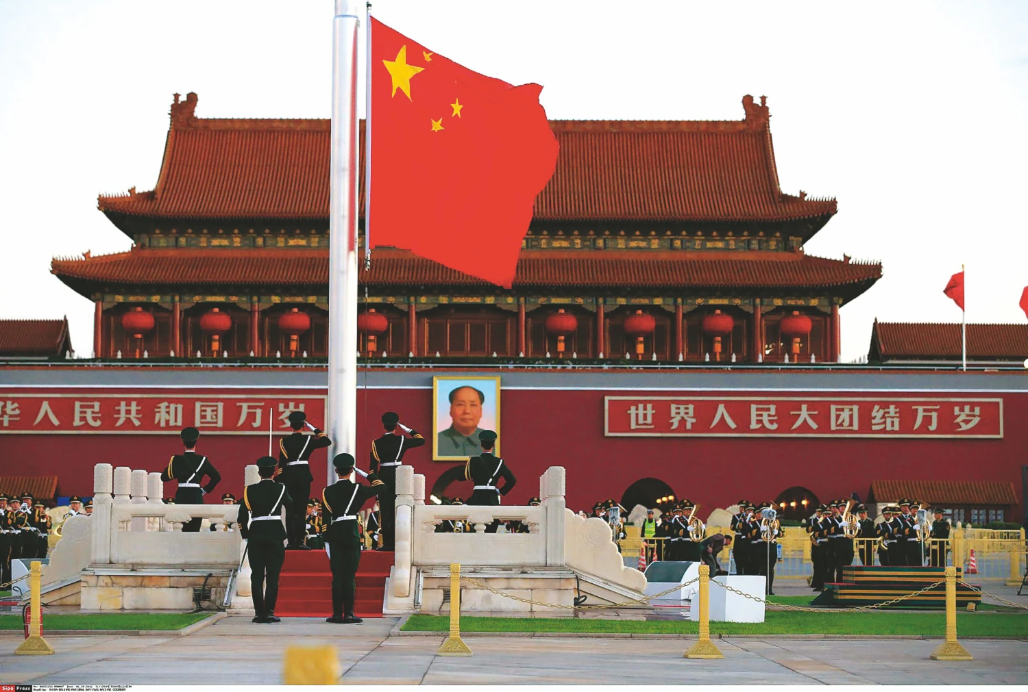 Ekonomistai viliasi Kinijos penkmečio plane aptikti atsakymus į daugybę klausimų apie tolesnius ekonomikos skatinimo veiksmus ir reformas. XING GUANGLI („XINHUA“ / „REUTERS“) NUOTR.