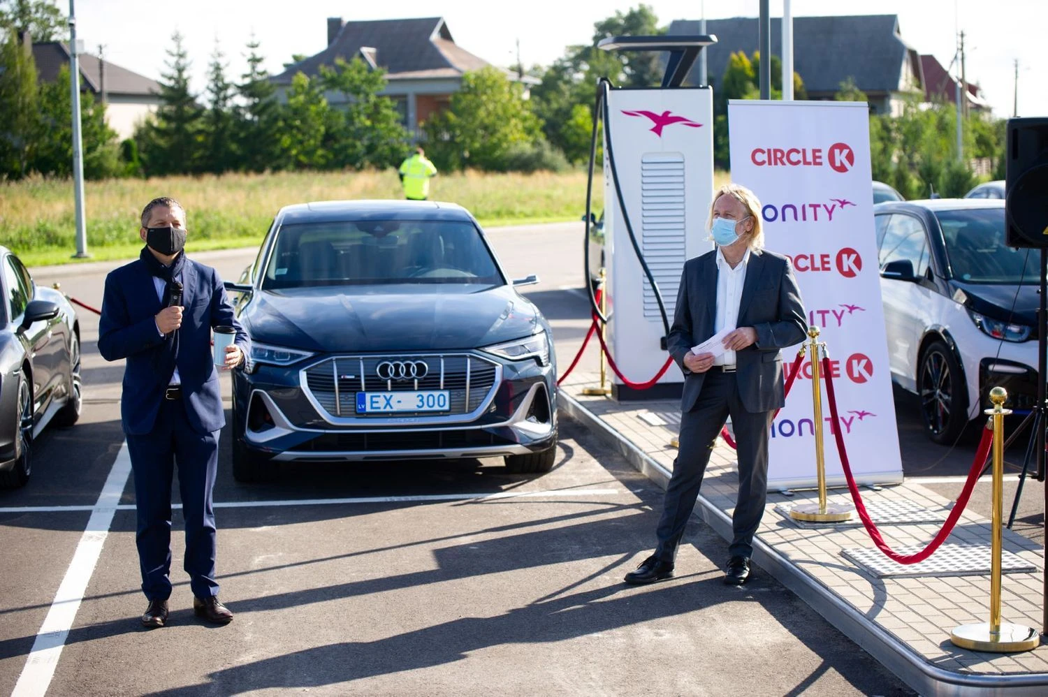 Garliavoje oficialiai atidaryta pirmoji šalyje „Ionity“ stotelė. „Circle K Lietuva“ nuotr.