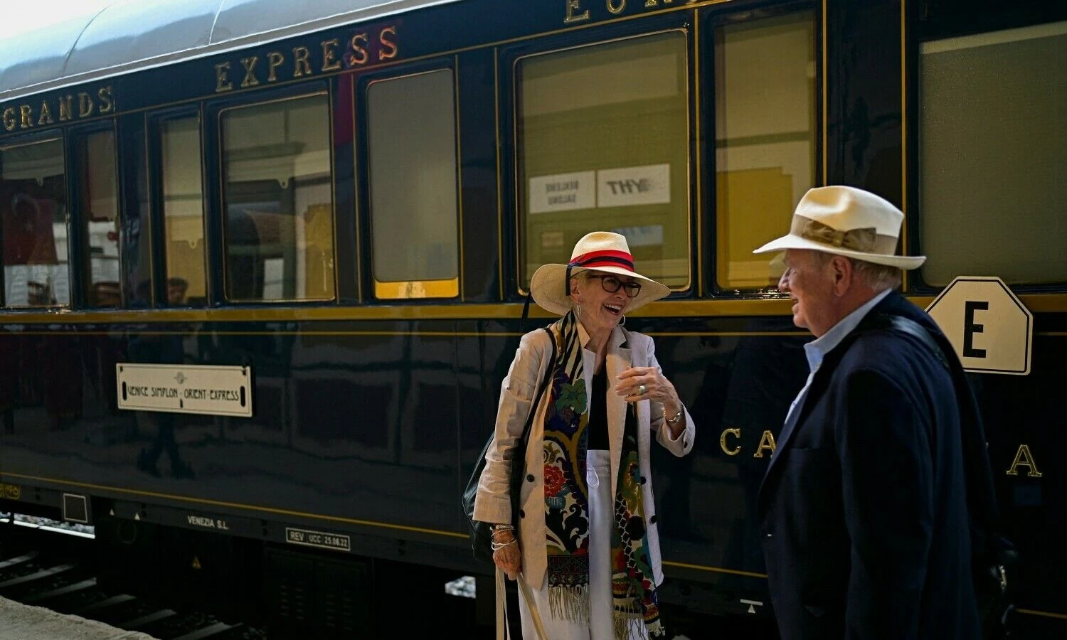 Traukinys „Venice Simplon Orient-Express“ Stambule, 2022 m. rugpjūtis. Yasino Akgulo (AFP / „Scanpix“) nuotr.