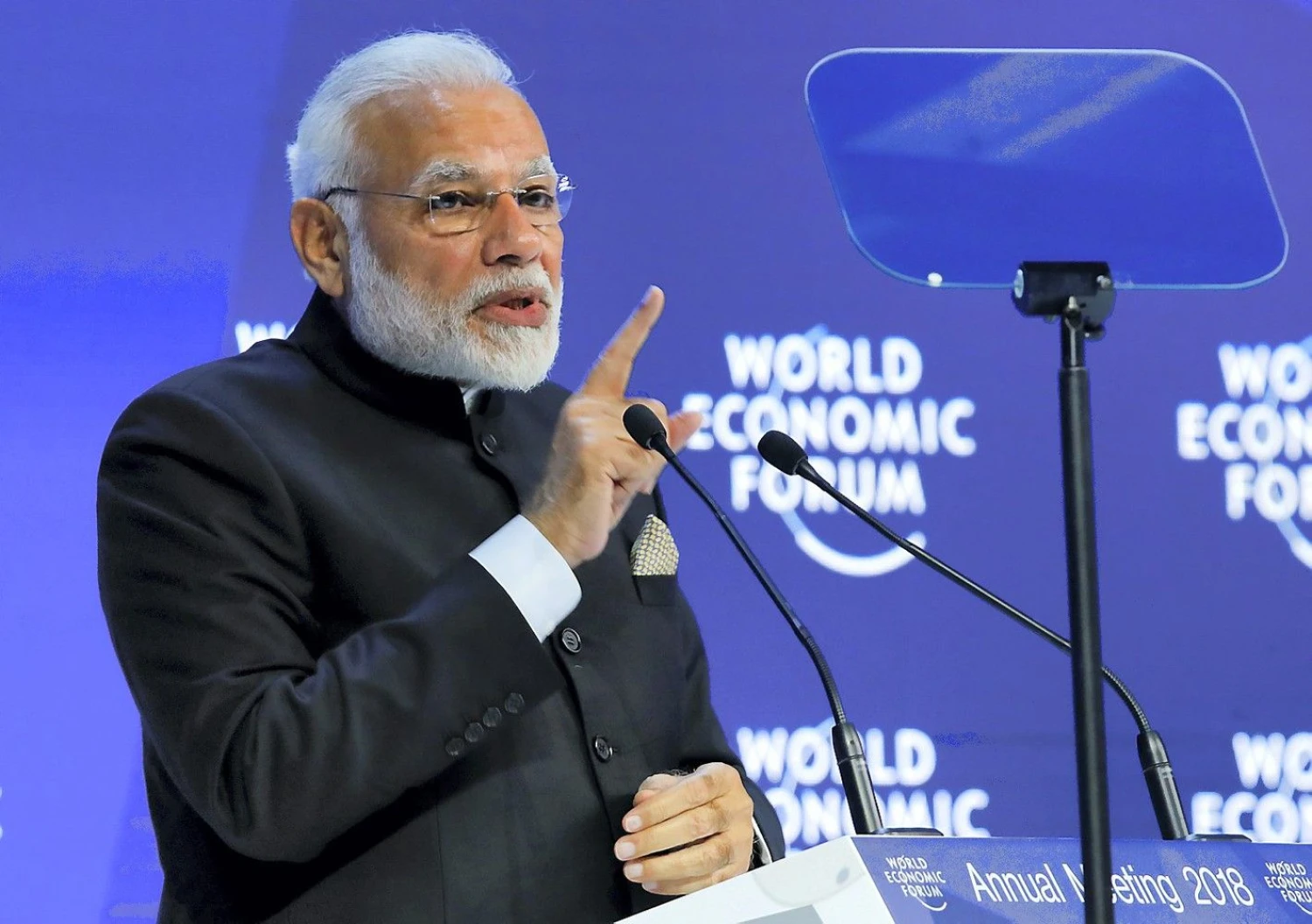 Narendra Modi, Indijos premjeras, savo kalboje Davose kritikavo prezidento Trumpo politiką. Deniso Balibouse (Reuters / Scanpix) nuotr.