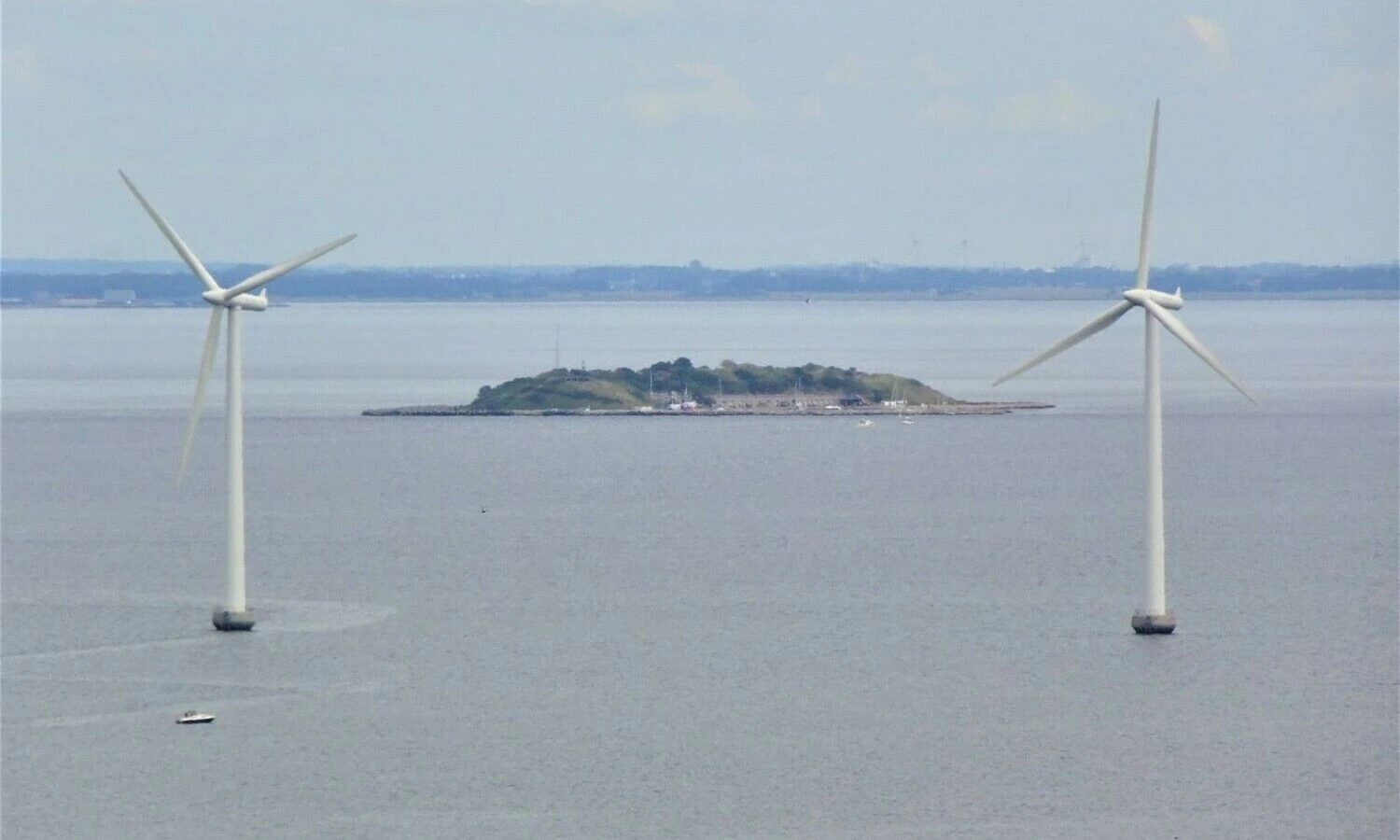 Vėjo elektrinės Baltijos jūroje, ties Danija. Lino Butkaus (VŽ) nuotr.