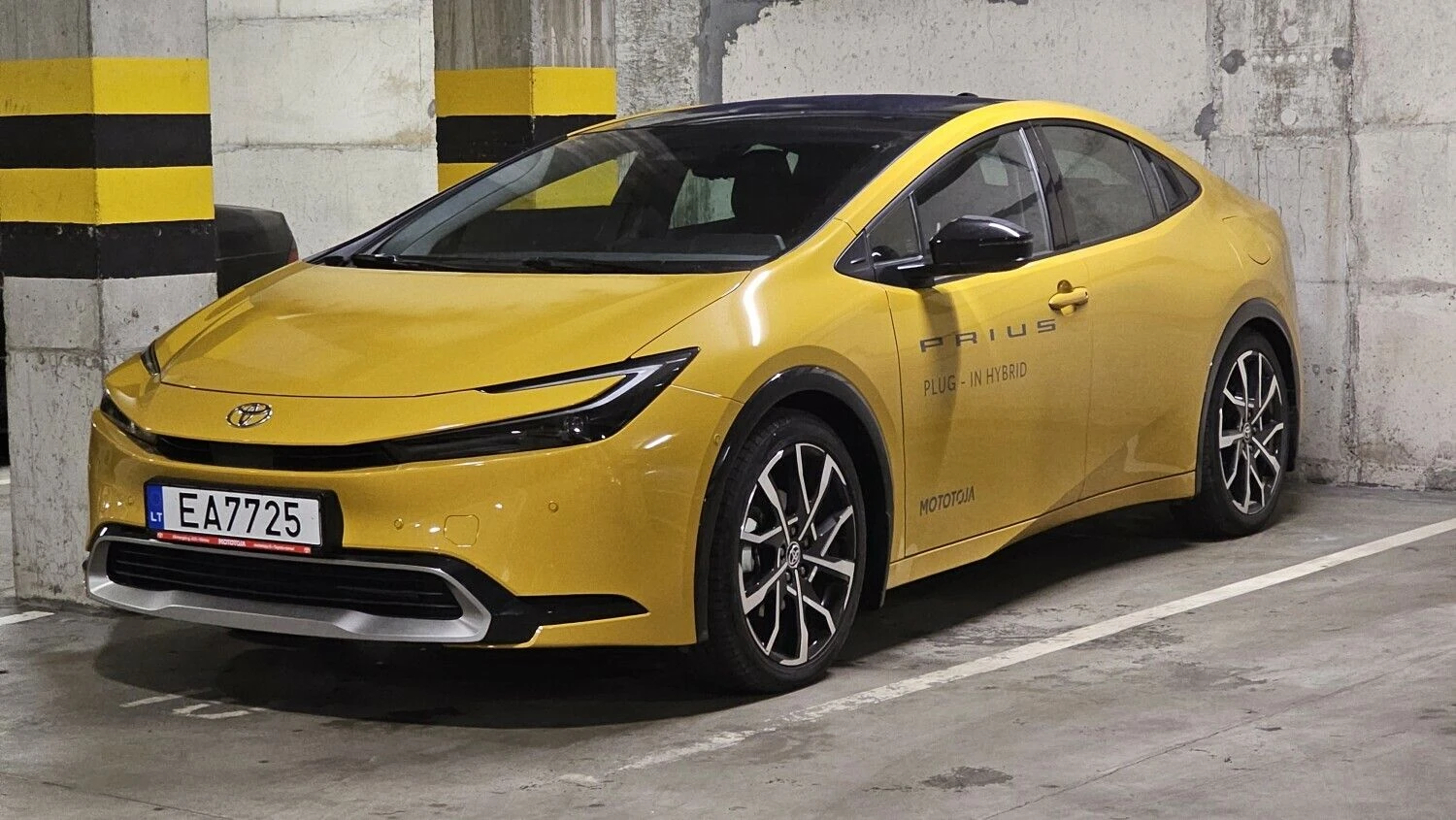 „Red Dot“ pagrindinį prizą jau gavęs naujo „Prius“ stilius nepalieka abejingų. Lino Butkaus (VŽ) nuotr.