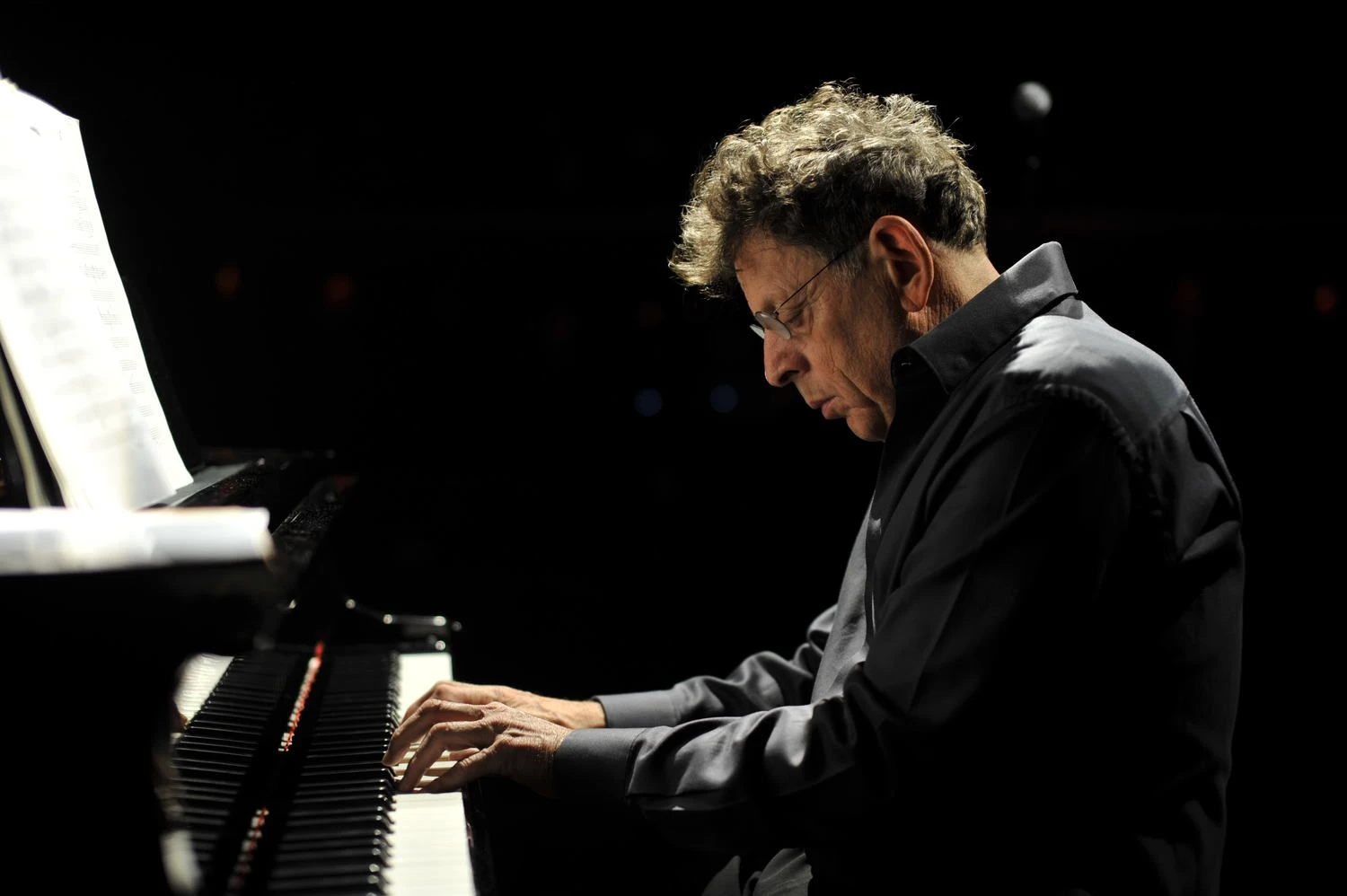 Kompozitorius ir atlikėjas Philipas Glassas (JAV). @CA parasas po nuotrauka:Fernando Aceves/“Gaidos“ festivalio nu