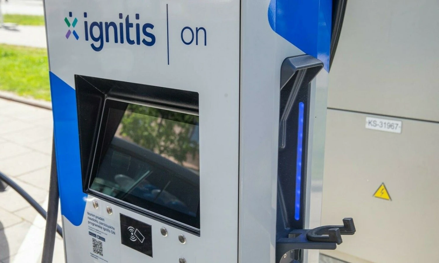 „Ignitis On“ elektromobilių įkrovimo stotelė. Vladimiro Ivanovo (VŽ) nuotr.