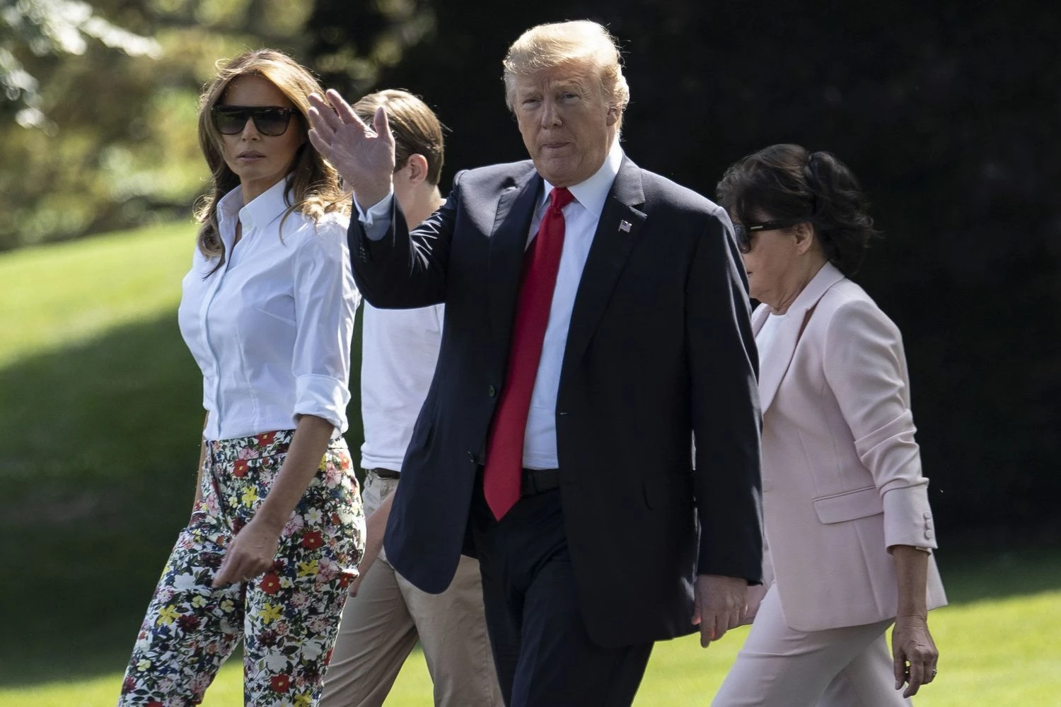 Donaldas Trumpas atrodo linkęs tiksliai atkartoti tarpukario prekybos politiką. Toyos Sarno („Sipos“ / „Scanpix“) nuotr.
