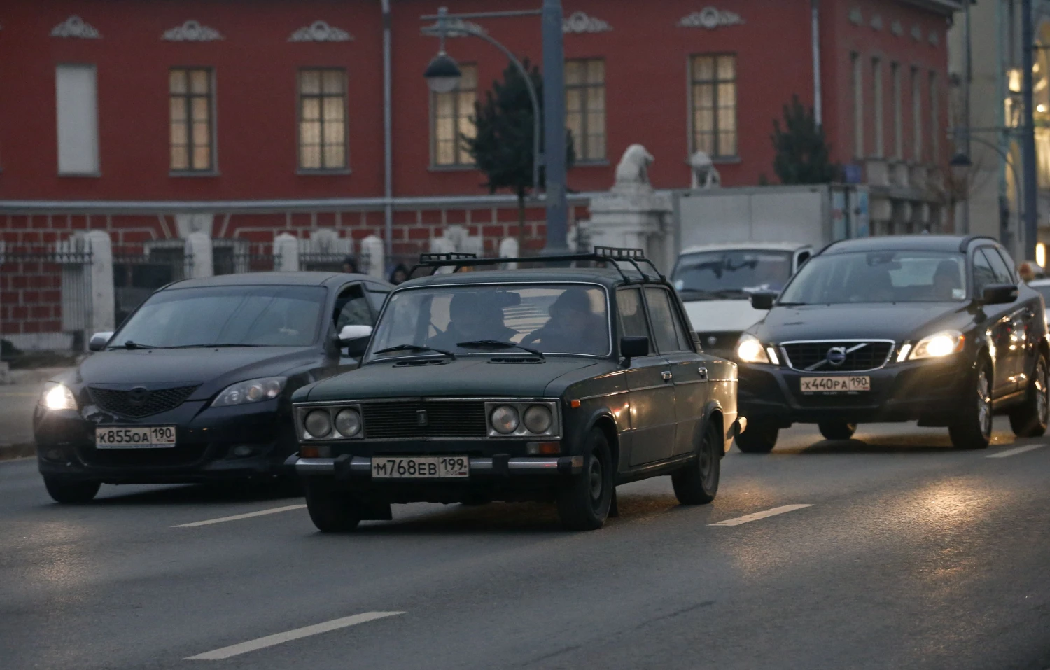 REUTERS / Maxim Zmeyev  