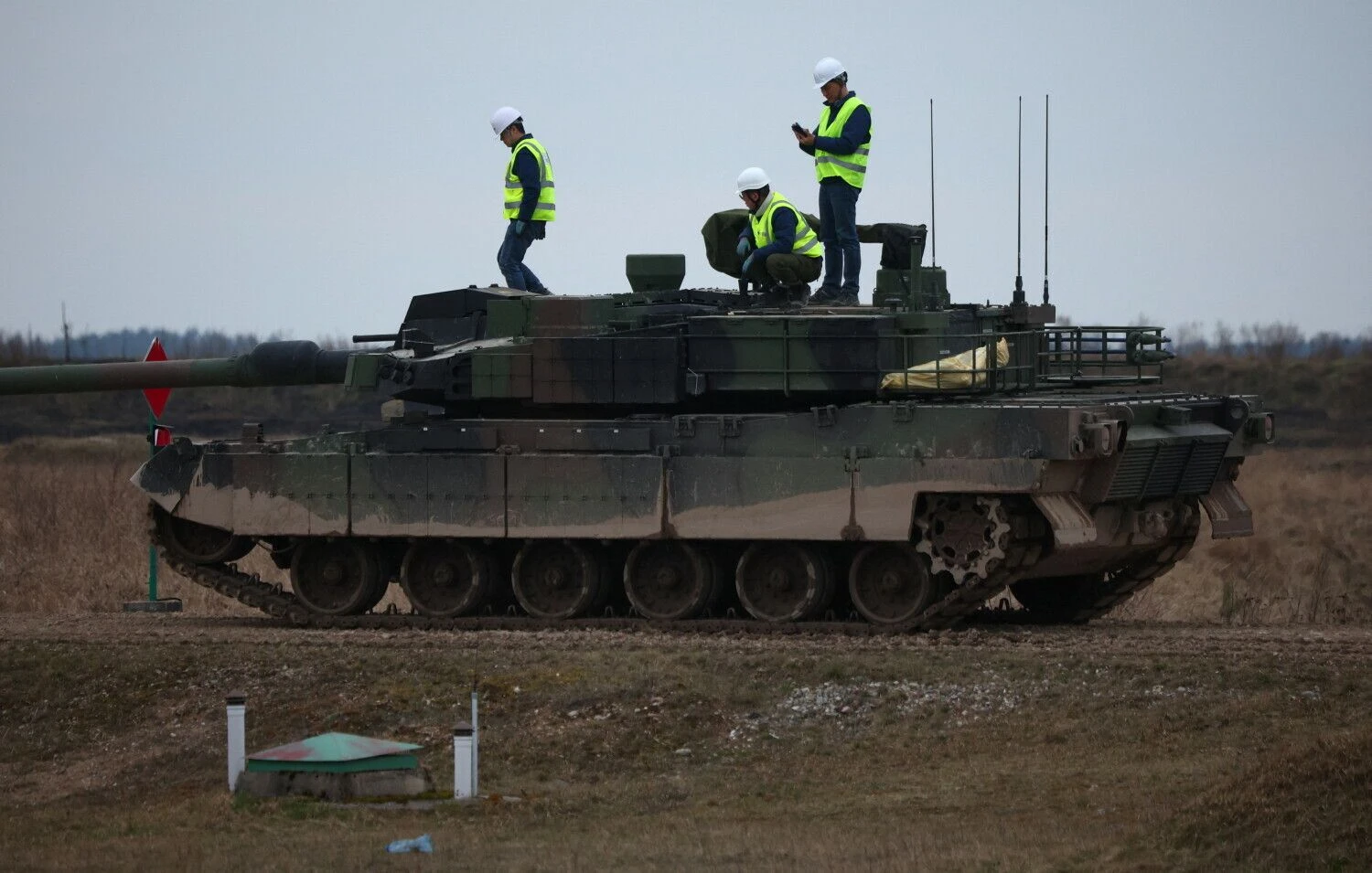 Tankas K2. Kacper Pempel („Reuters“ / „Scanpix“) nuotr.