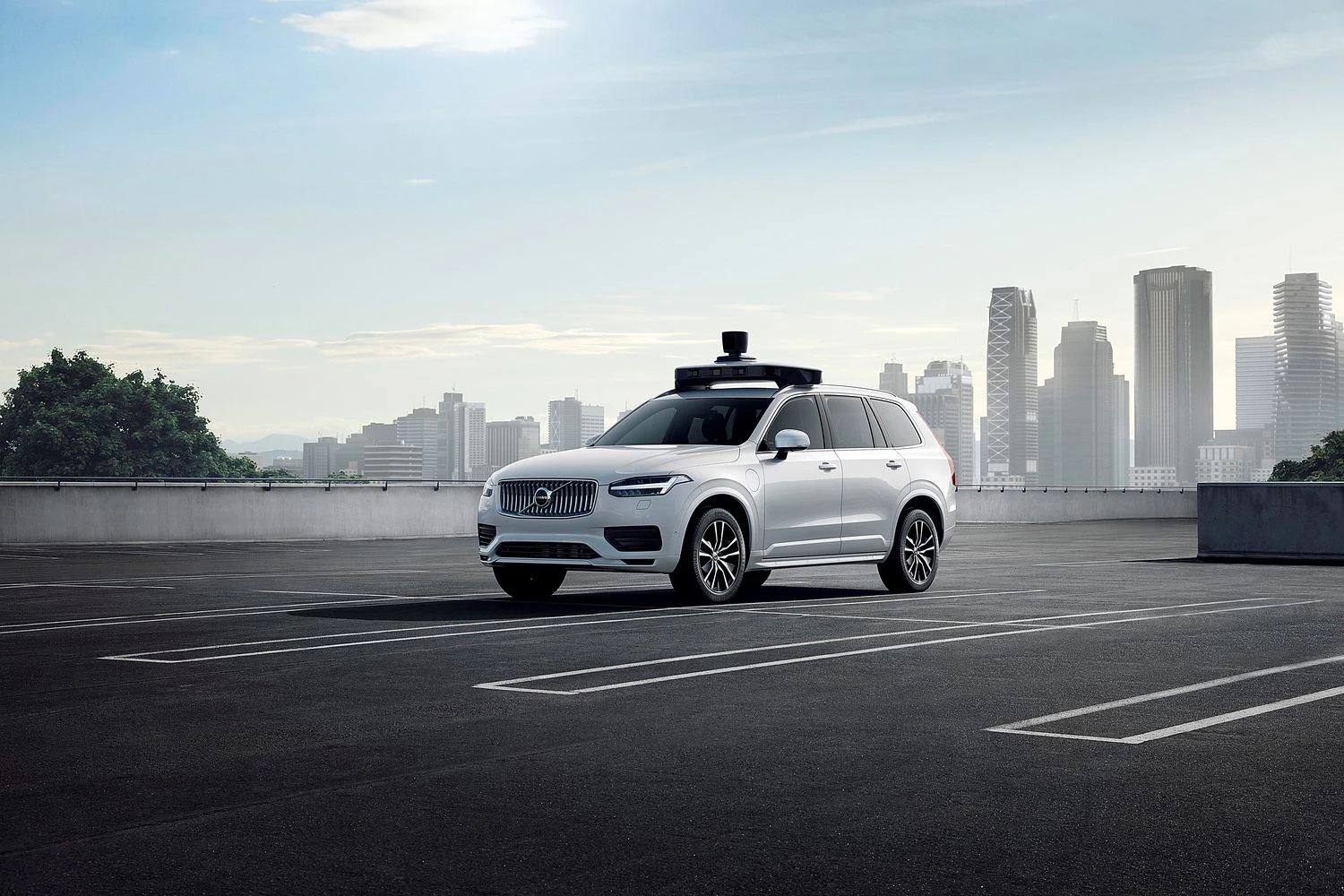 Naujasis „Uber“ ir „Volvo“ savavaldis sukurtas XC90 pagrindu. „Volvo Cars“ nuotr.