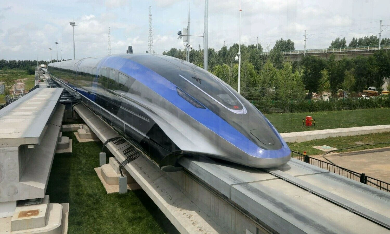 Kinijos „Maglev“ traukinys. „Reuters“ / „Scanpix“ nuotr.