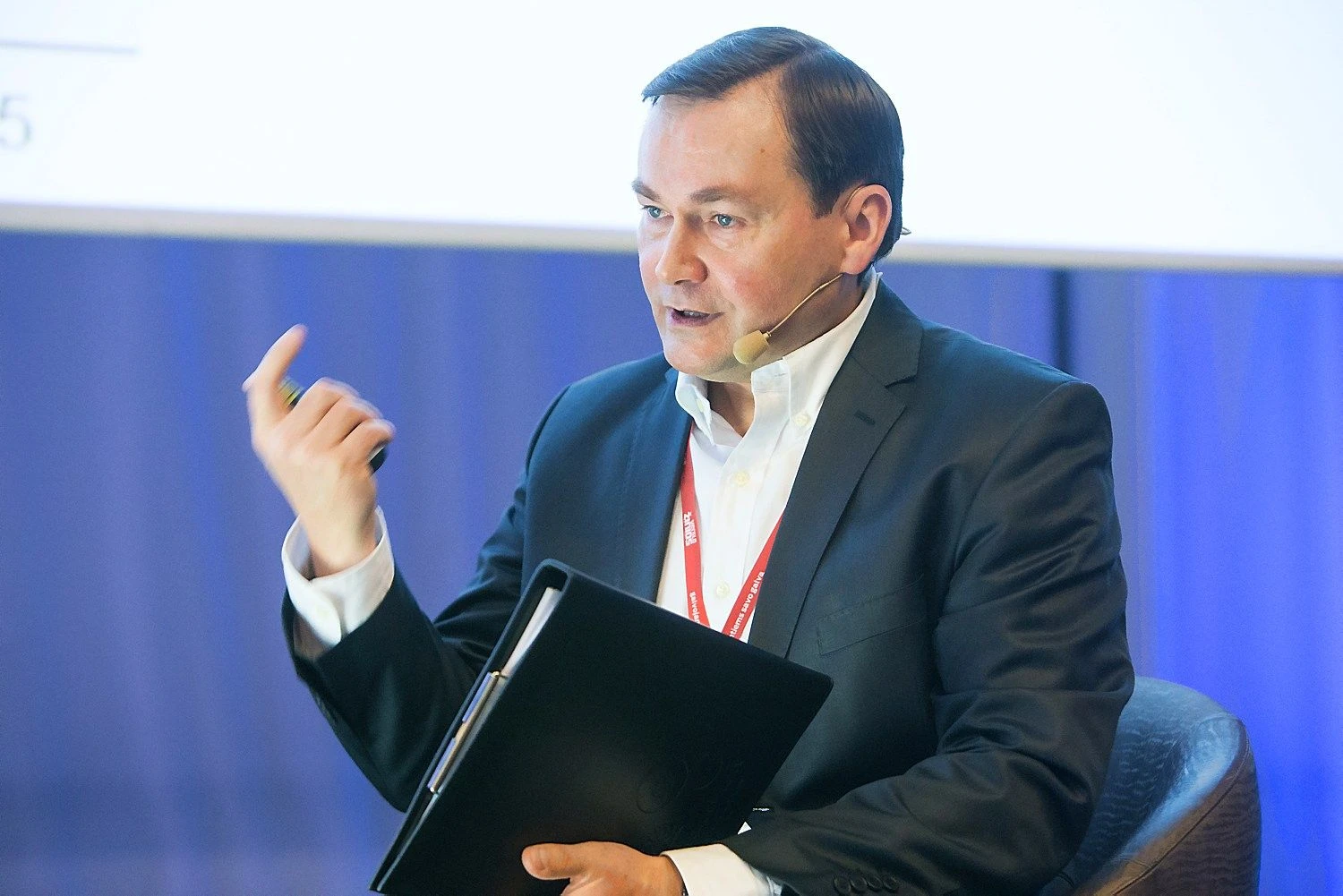 Sistemos mažina lankstumą. Todėl organizacija turi labai sąmoningai stebėti procesus, diskutuoti ir nuolat keistis taip, kad neperlenktų lazdos nė į vieną pusę: per daug sistemų arba per daug lankstumo ir chaoso. dr. Virginijus Kundrotas, „Adizes Institute“ (JAV) vadovas Lietuvai. Juditos Grigelytės (VŽ) nuotr.

