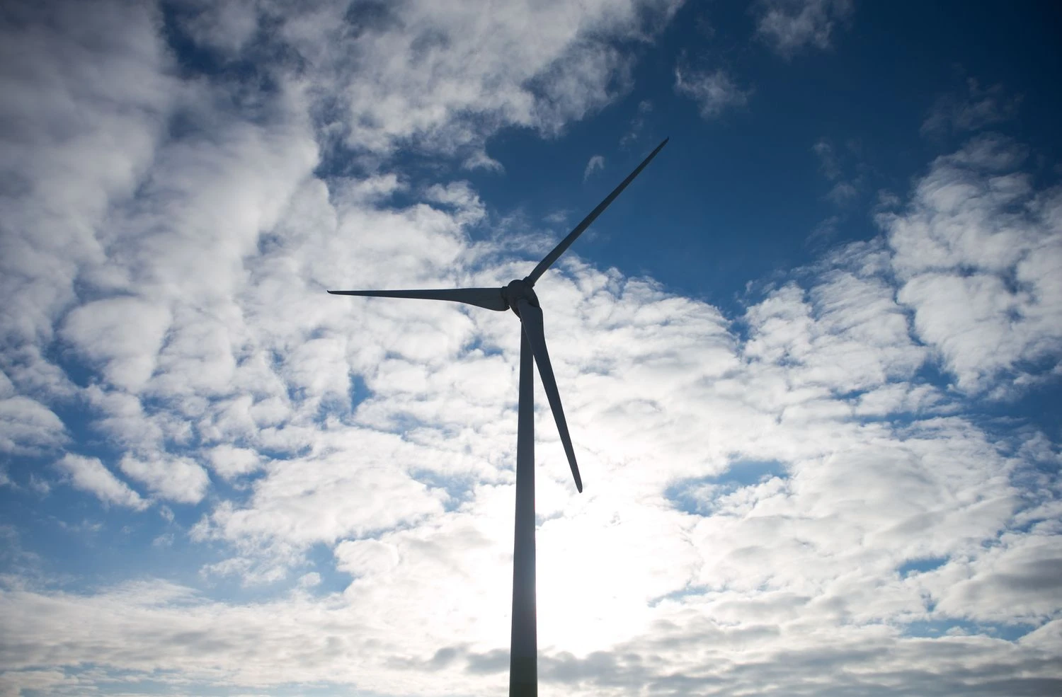 Siūlomos nuolaidos VIAP mokesčiams galbūt apkarpytų VIAP biudžetą, kurio didžioji dalis skiriama elektros gamybai iš atsinaujinančių energijos išteklių. Juditos Grigelytės (VŽ) nuotr.