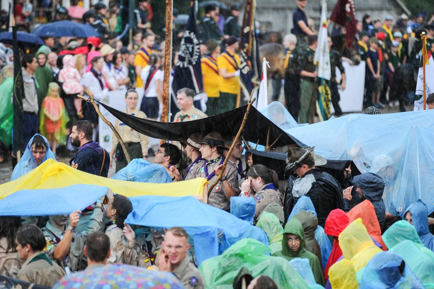 100 metų veiklos jubiliejų švenčiantys Lietuvos skautai šią savaitę užplūdo Rumšiškių liaudies buities muziejų.
„Laužų kartos“ organizatorių nuotr.
