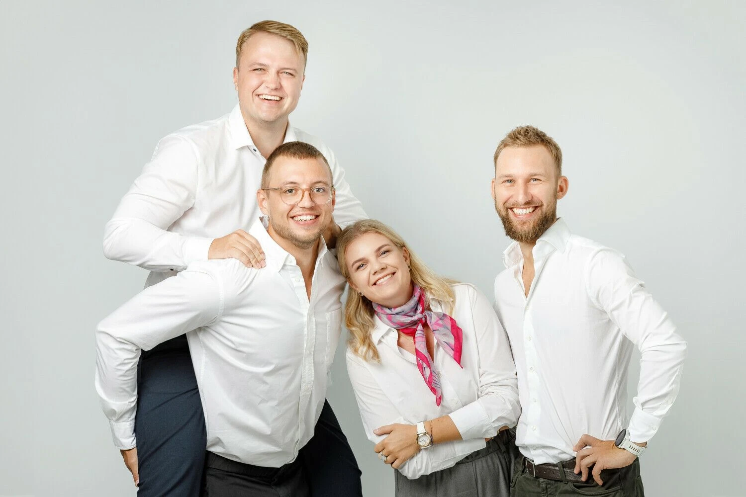 „Alfa klasės“ įkūrėjai (iš kairės): Vilius Jastremskas, Tomas Sipko, Emilija Platukytė, Paulius Serva. Bendrovės nuotr.