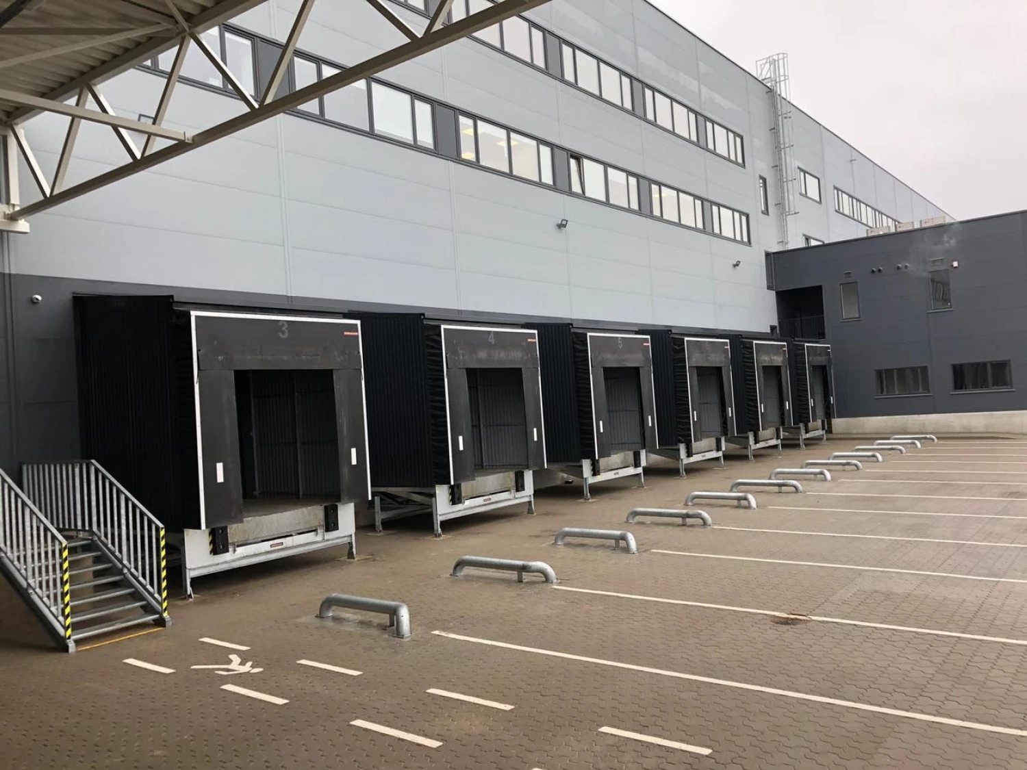 „Hegelmann Logistics“ sandėlis. Bendrovė nuotr.