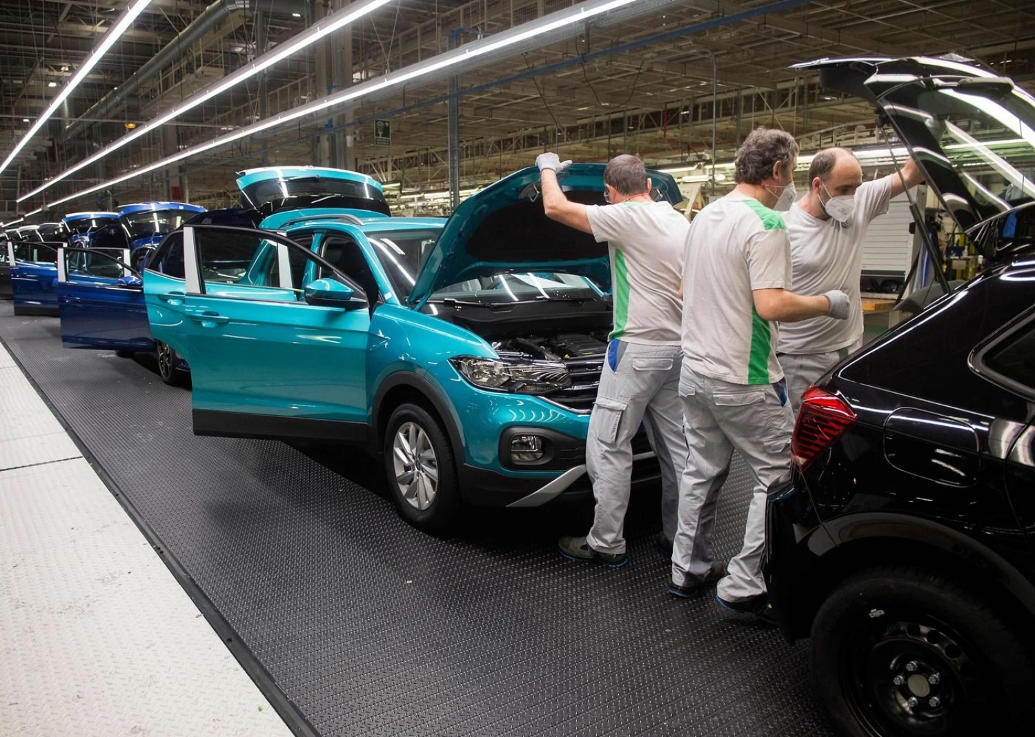 „Audi“ laikosi nuomonės, kad vienas svarbiausių verslo sėkmės veiksnių yra visų darbuotojų kūrybiškumas ir inovatyvumas. Anderio Gilleneos (AFP / „Scanpix“) nuotr.