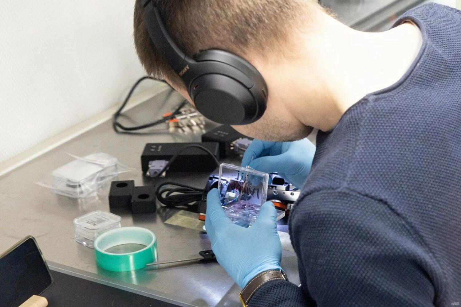 Visorių informacinių technologijų parkas. Atidarytas naujas fotonikos, lazerių ir kosmoso technologijų centras. Vladimiro Ivanovo (VŽ) nuotr.