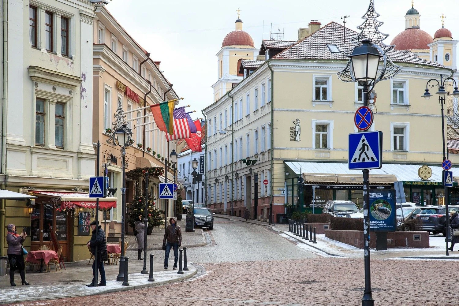 Vieni sostinės viešbučiai Vasario 16-ąją taiko specialią rinkodarą, kiti svečių tikisi sulaukti ir be jos. Vladimiro Ivanovo (VŽ) nuotr.