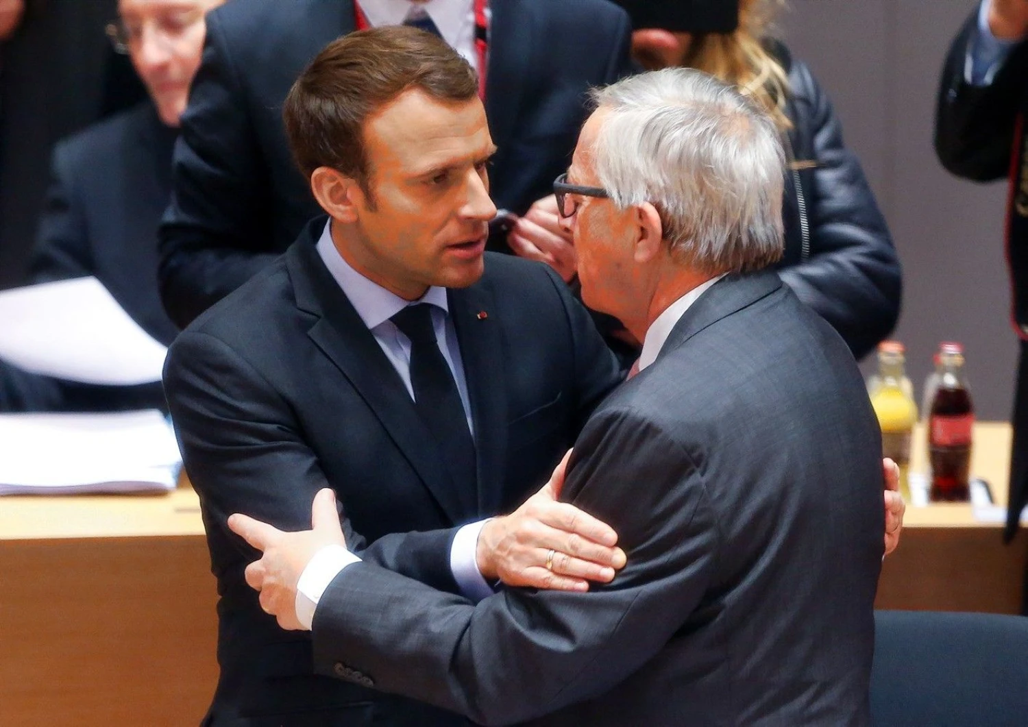 Emmanuelis Macronas, Prancūzijos prezidentas, ragina gilinti euro zonos integraciją, sukuriant atskirą biudžetą ir finansų ministrą, tačiau jo administracija pastaruoju metu ėmėsi ir ne vienos protekcionistinės priemonės. Julieno Warnando (Reuters / Scanpix) nuotr.