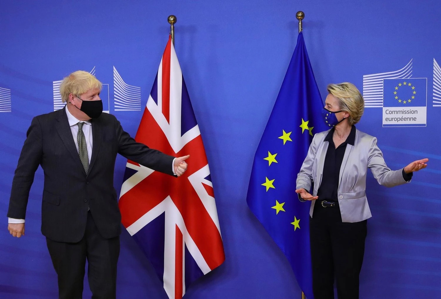 Borisas Johnsonas, Jungtinės Karalystės (JK) premjeras ir Ursula von der Leyen, Europos Komisijos pirmininkė. Aarono Chowno (AFP / Scanpix“) nuotr. 