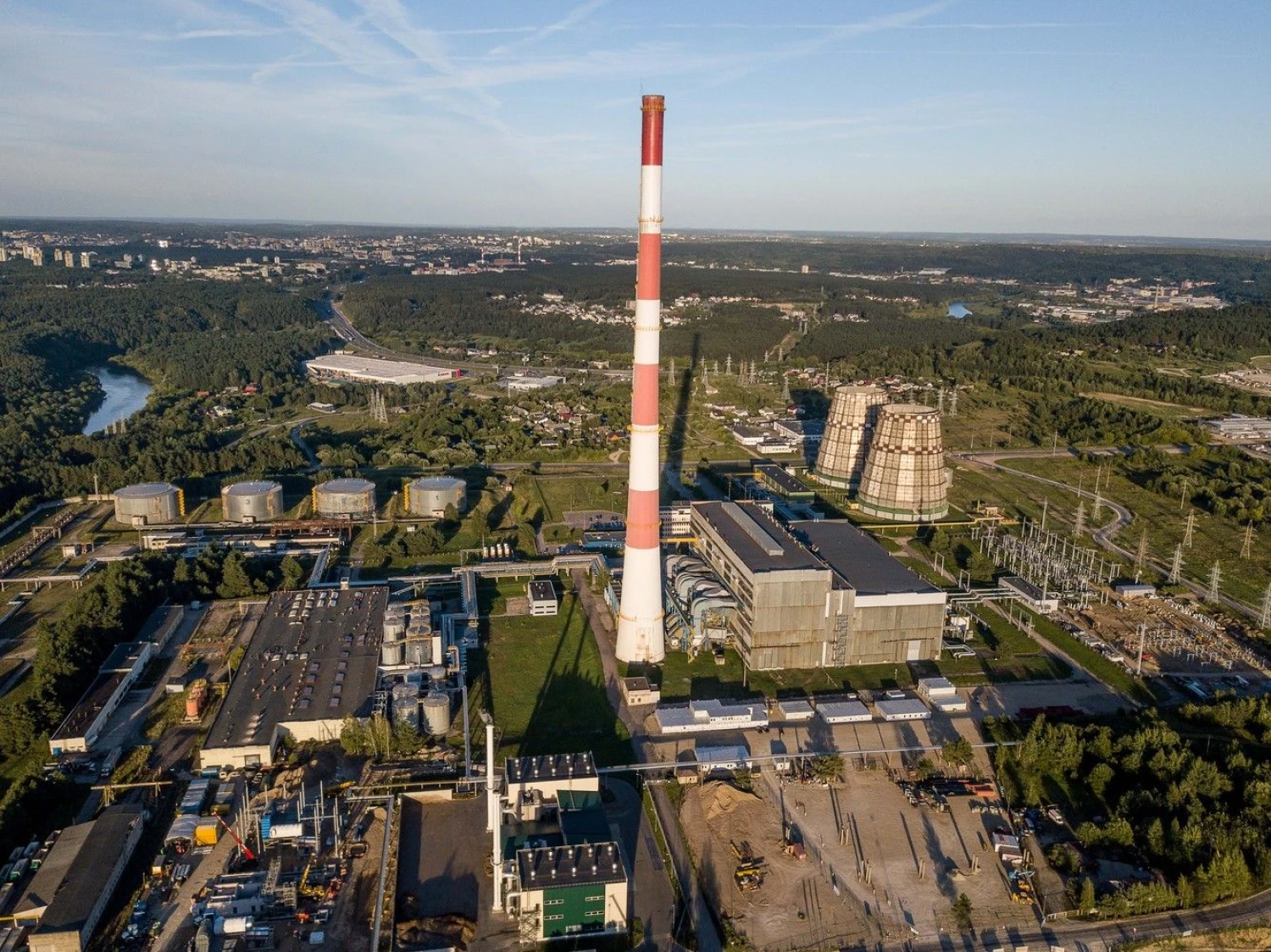 Statoma Vilniaus kogeneracinė jėgainė. Vladimiro Ivanovo (VŽ) nuotr.
