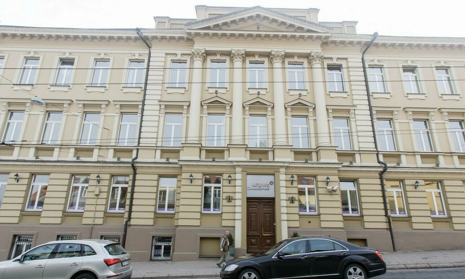 „Lietuvos draudimo“ centrinė būstinė J.Basanavičiaus g. 12 Vilniuje. Vladimiro Ivanovo (VŽ) nuotr.