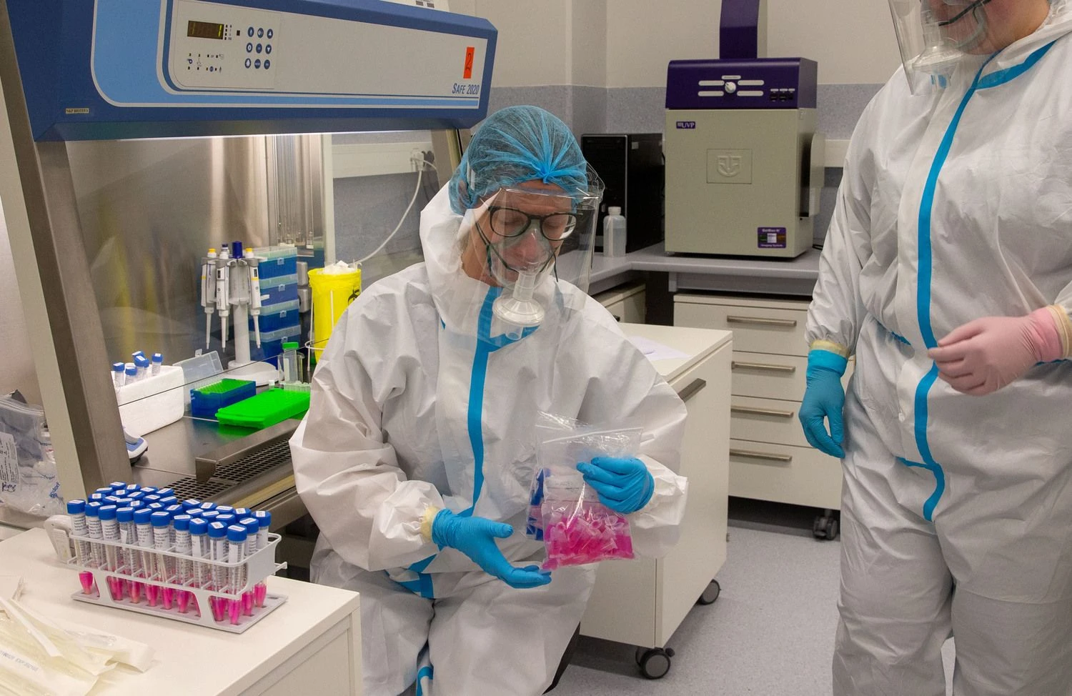 VU Gyvybės mokslų centro laboratorijos, kurioje tiriami COVID-19 mėginiai. Juditos Grigelytės (VŽ) nuotr.