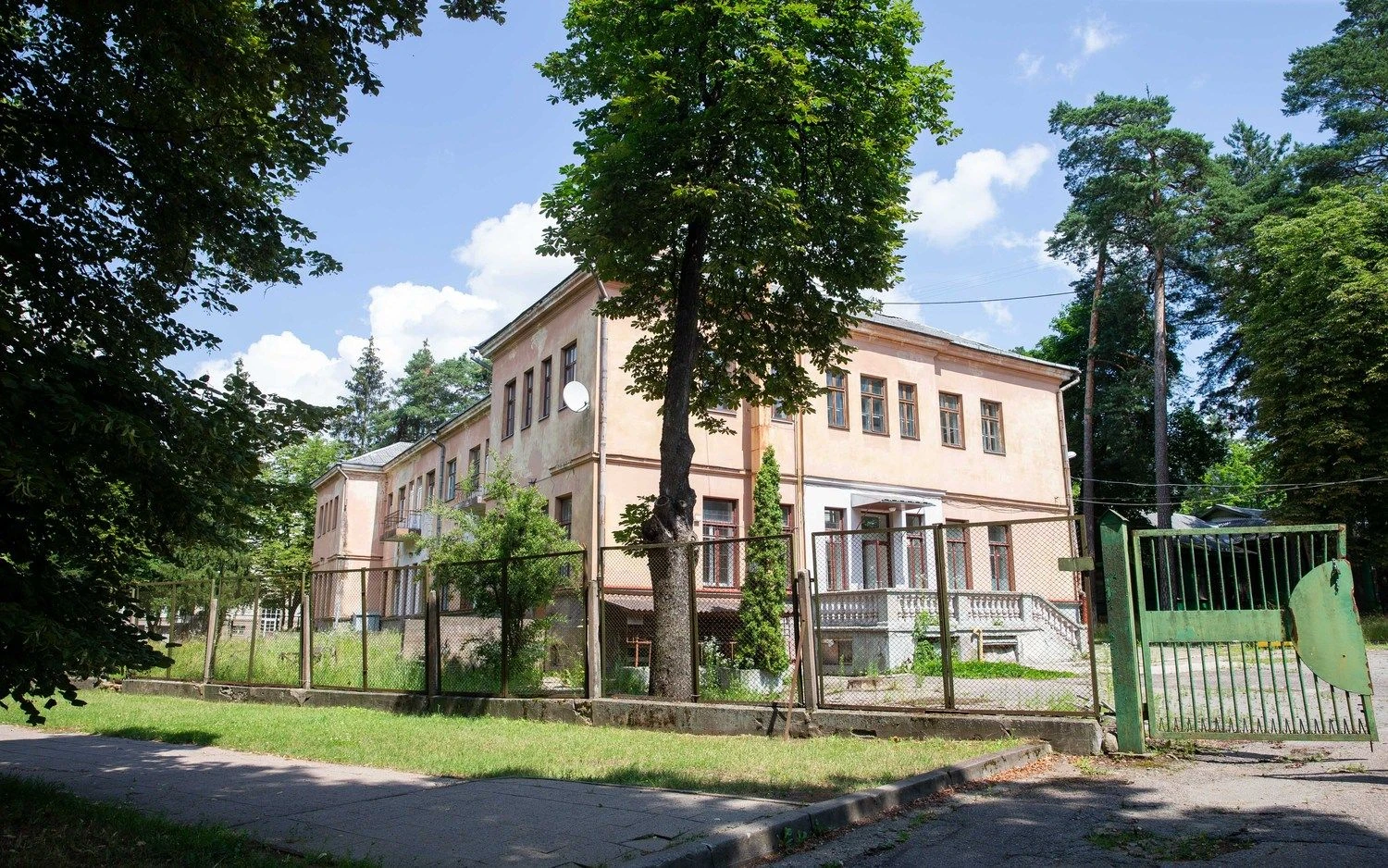 Buvusios infekcinės ligoninės teritorija Žvėryne, Vilniuje. Juditos Grigelytės (VŽ) nuotr.