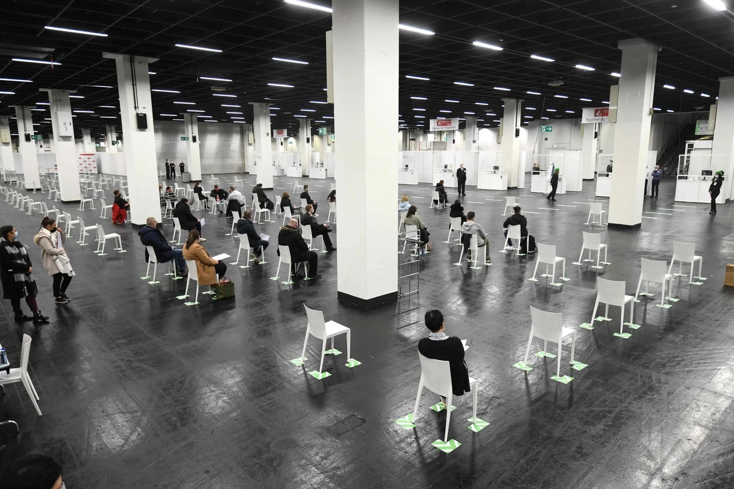 Skiepijimo centras Kelne, Vokietija. Inos Fassbender  („Scanpix“) nuotr. 